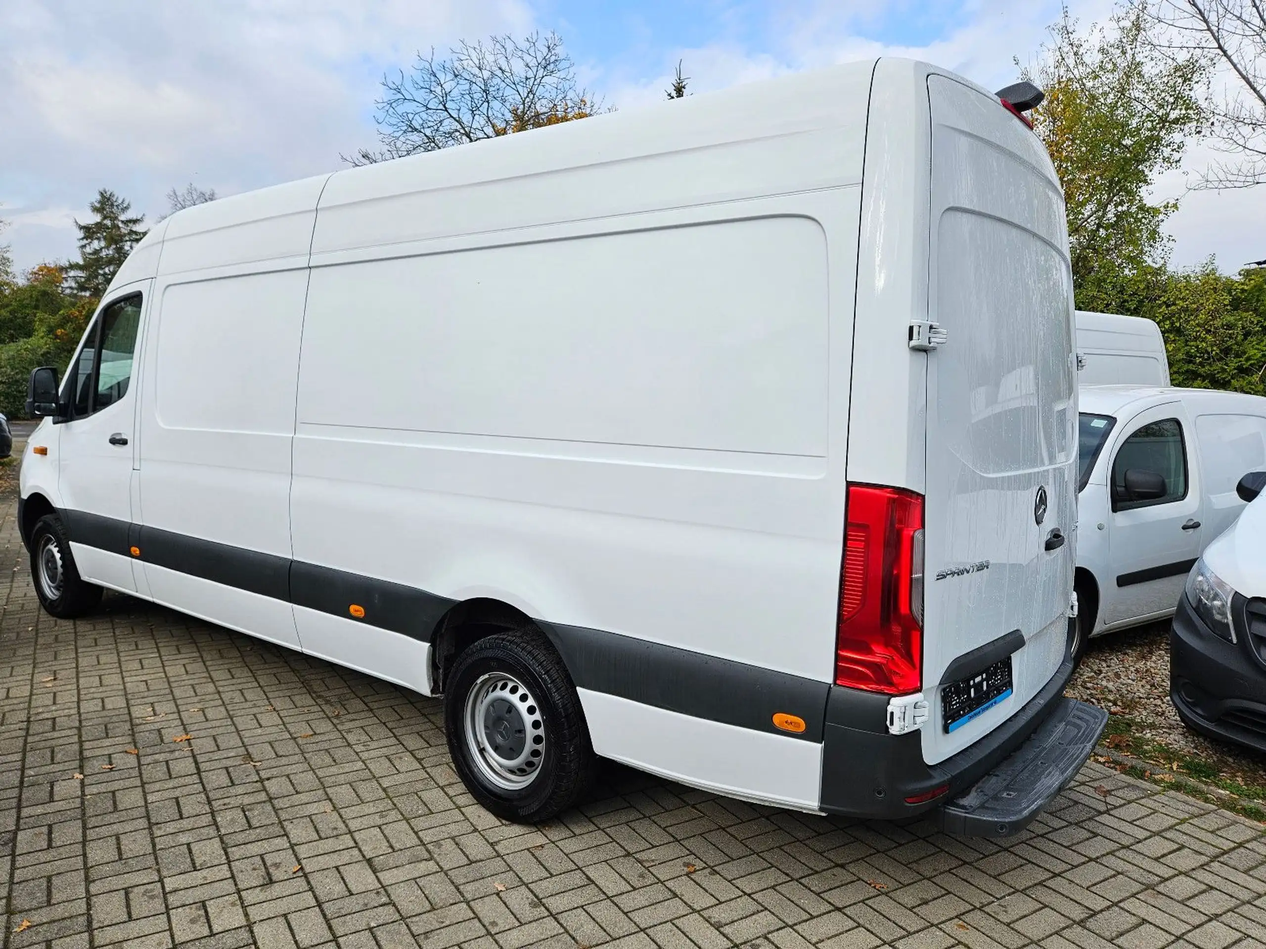 Mercedes-Benz - Sprinter