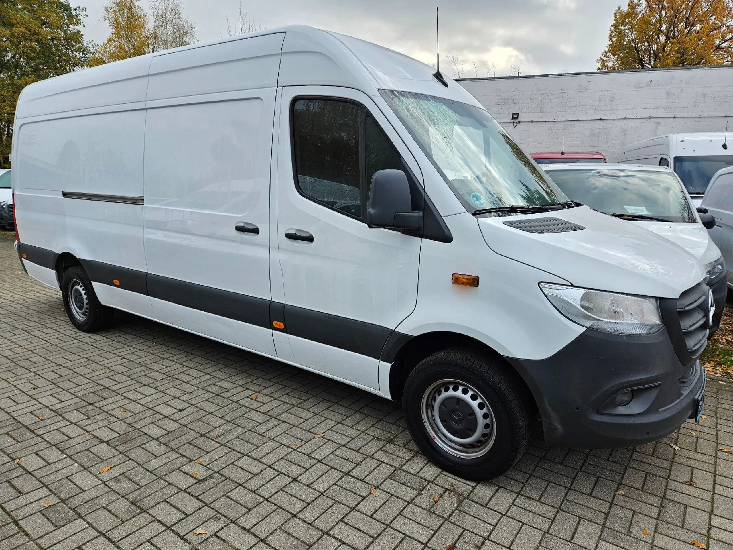 Mercedes-Benz - Sprinter