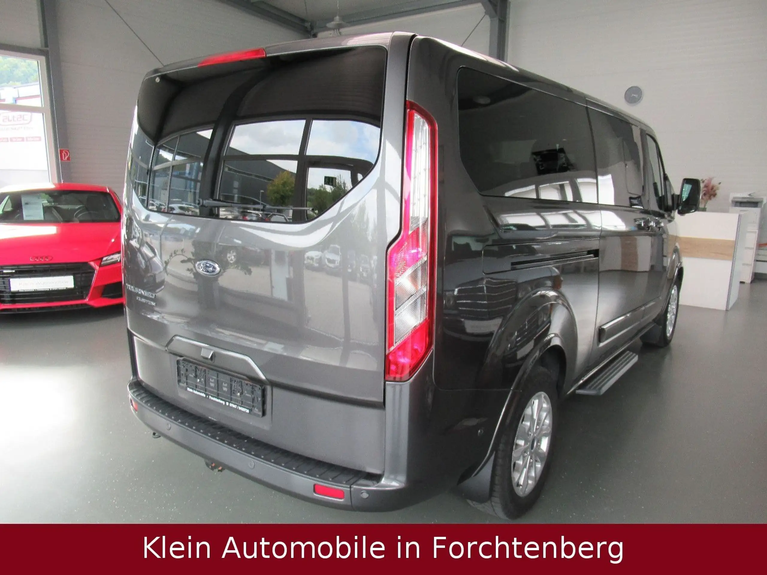 Ford - Tourneo Custom