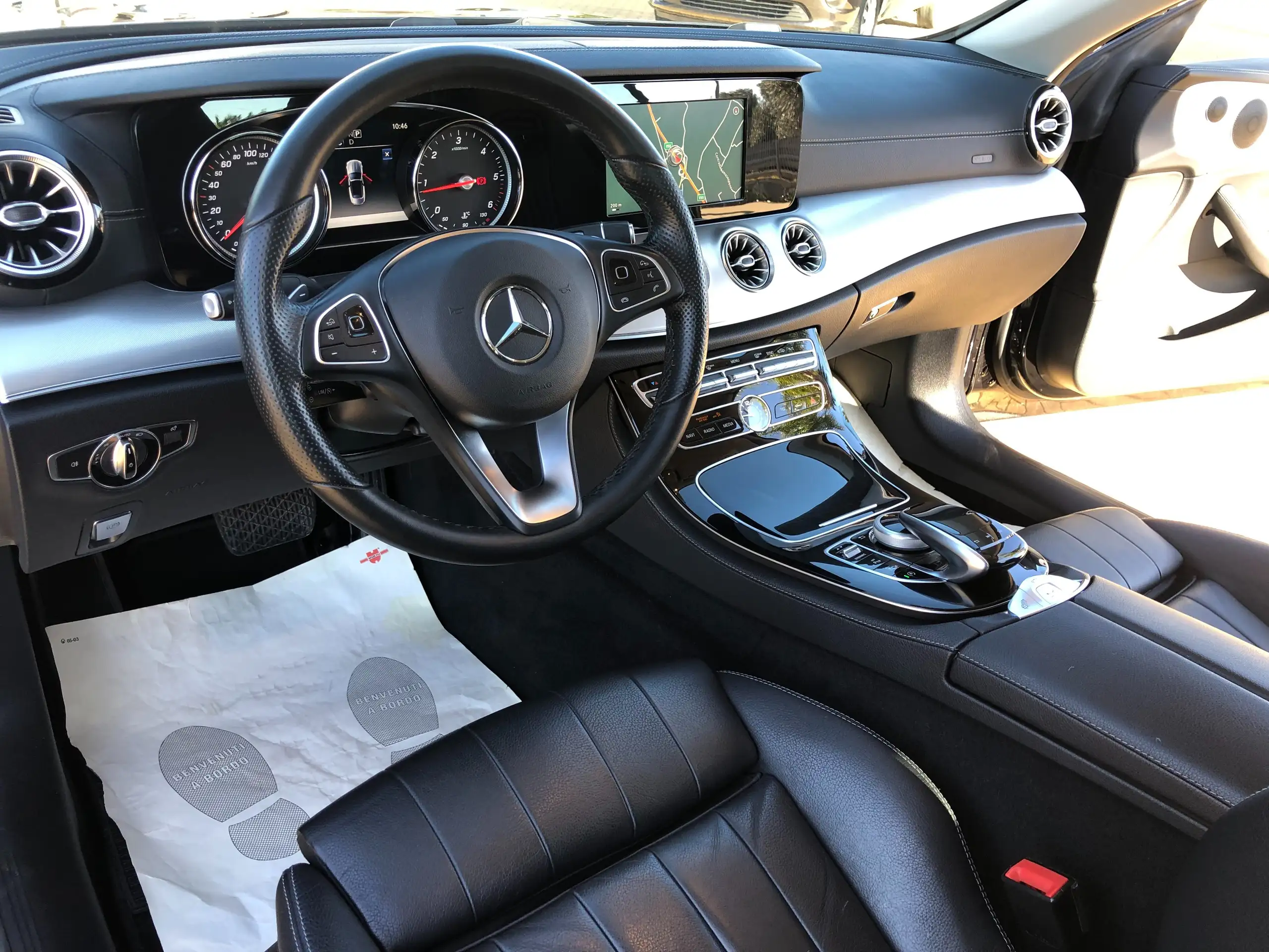 Mercedes-Benz - E 220