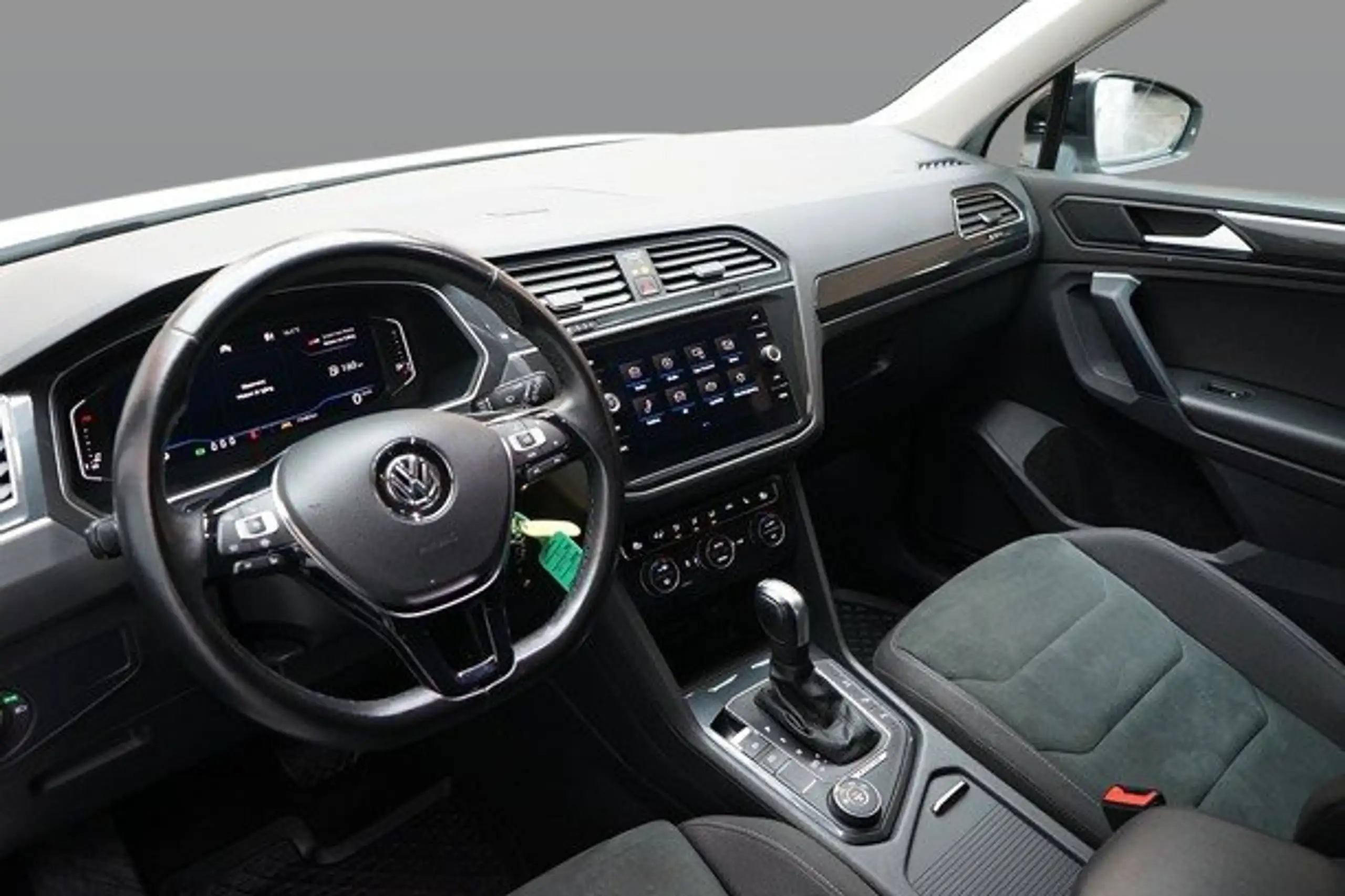 Volkswagen - Tiguan