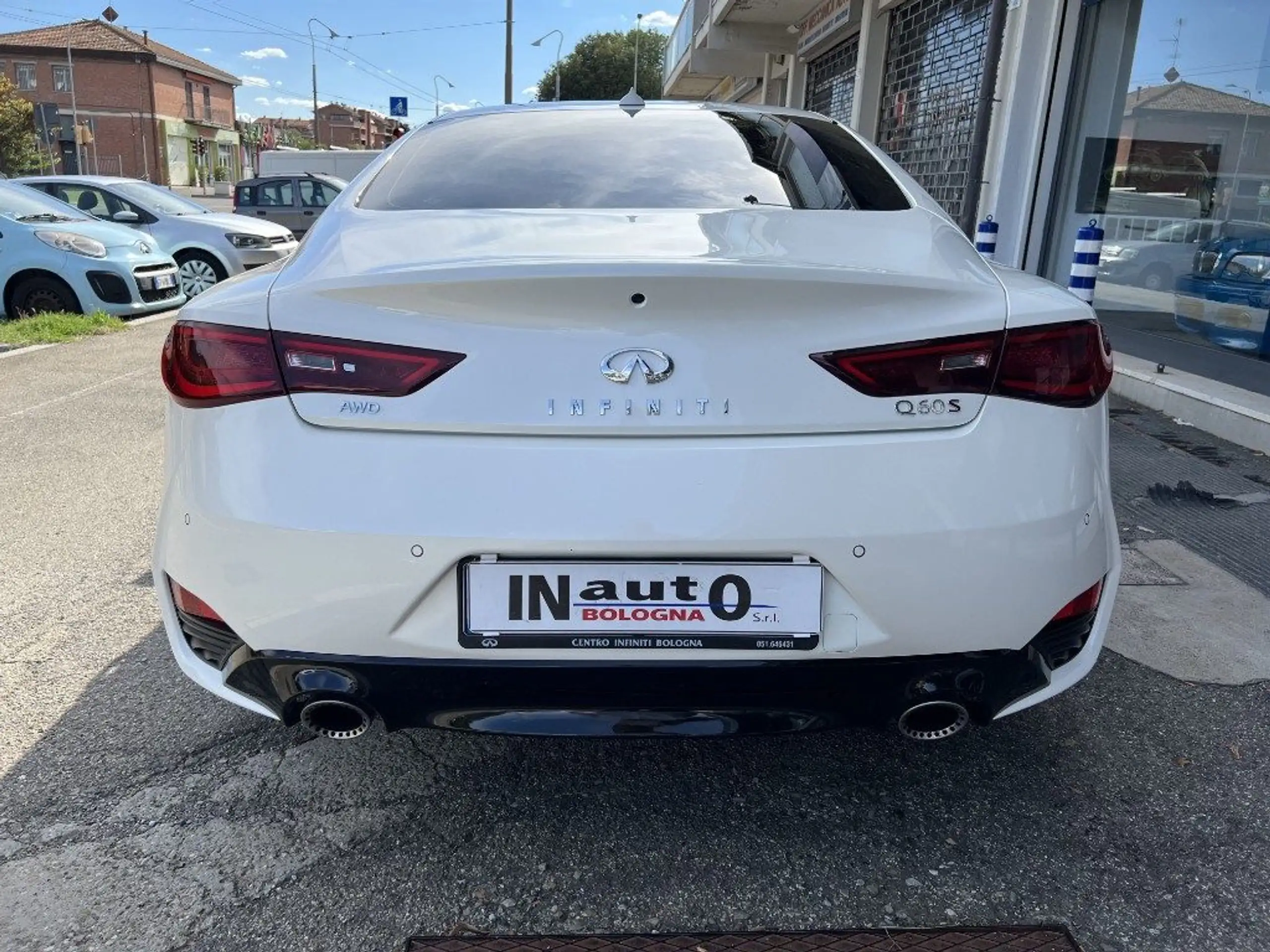 Infiniti - Q60