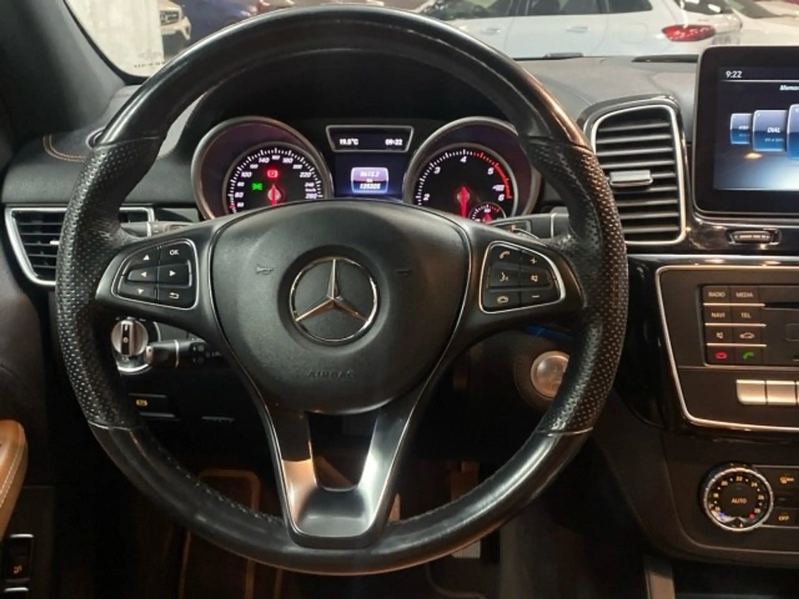 Mercedes-Benz - GLE 350