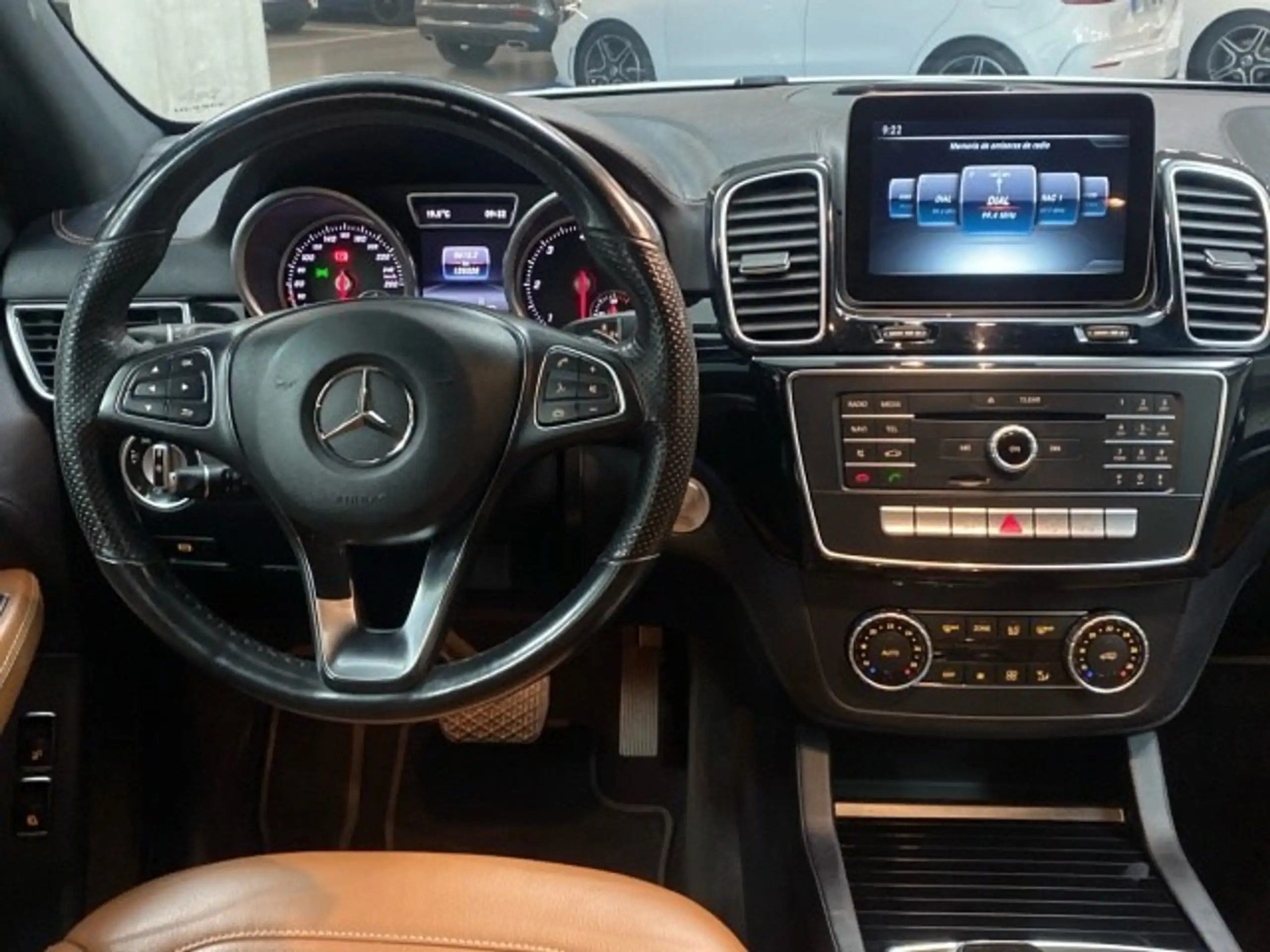 Mercedes-Benz - GLE 350