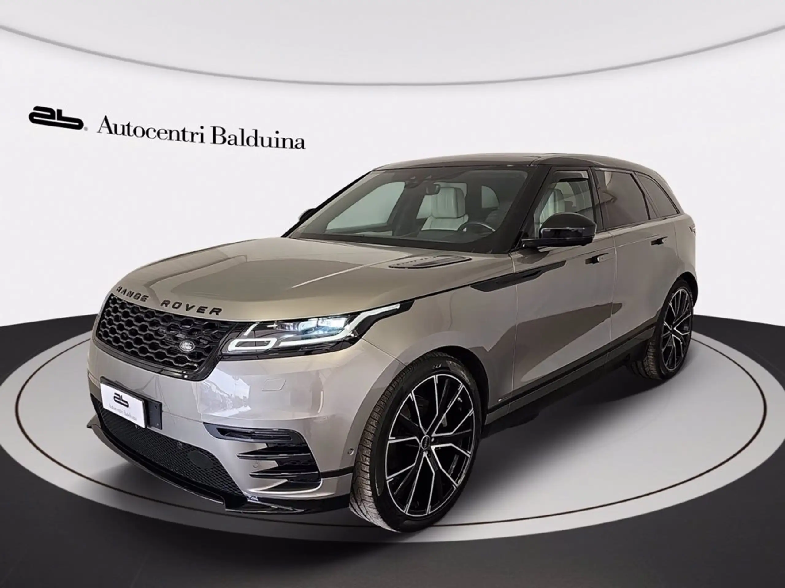 Land Rover - Range Rover Velar