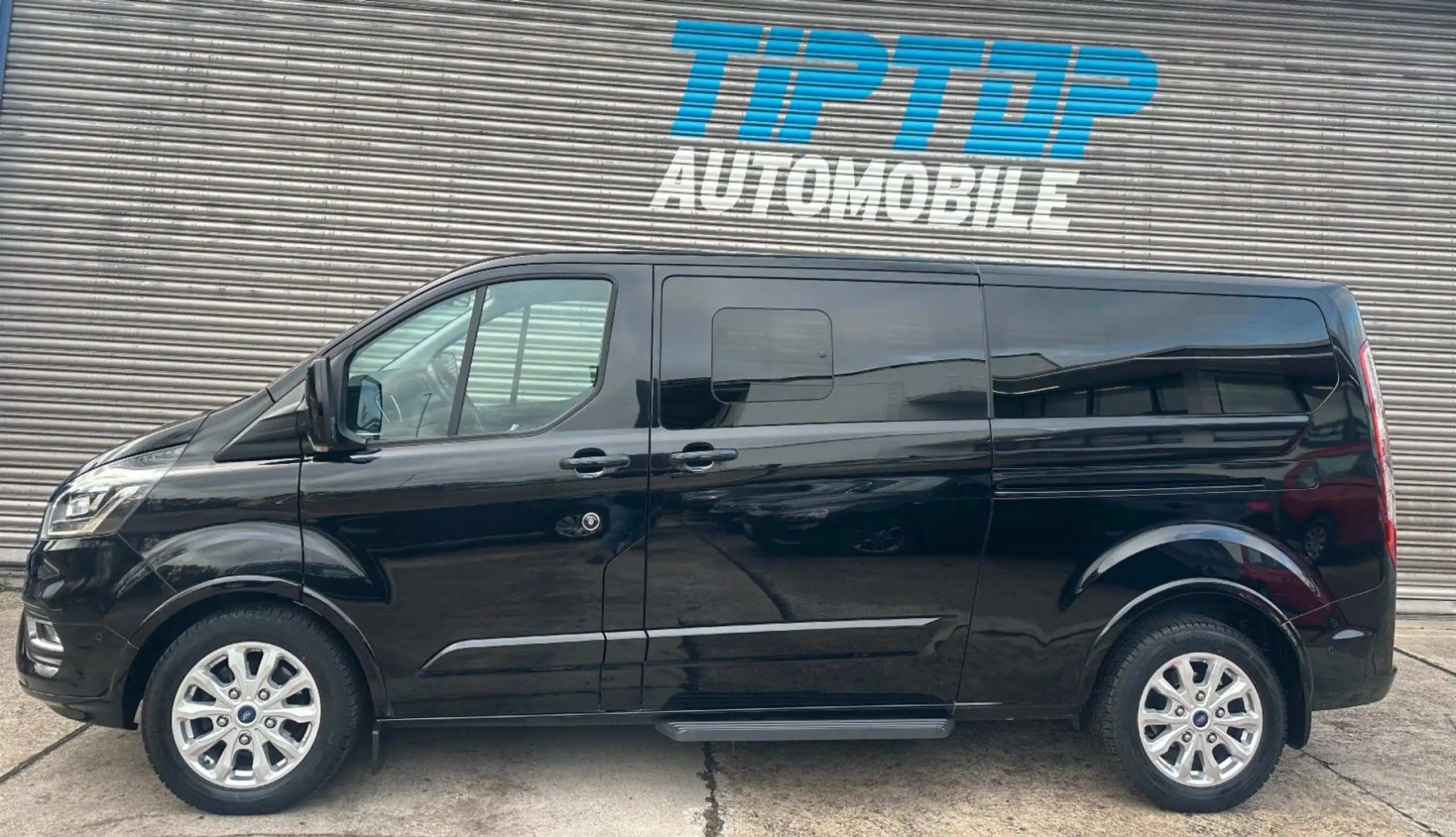 Ford - Tourneo Custom