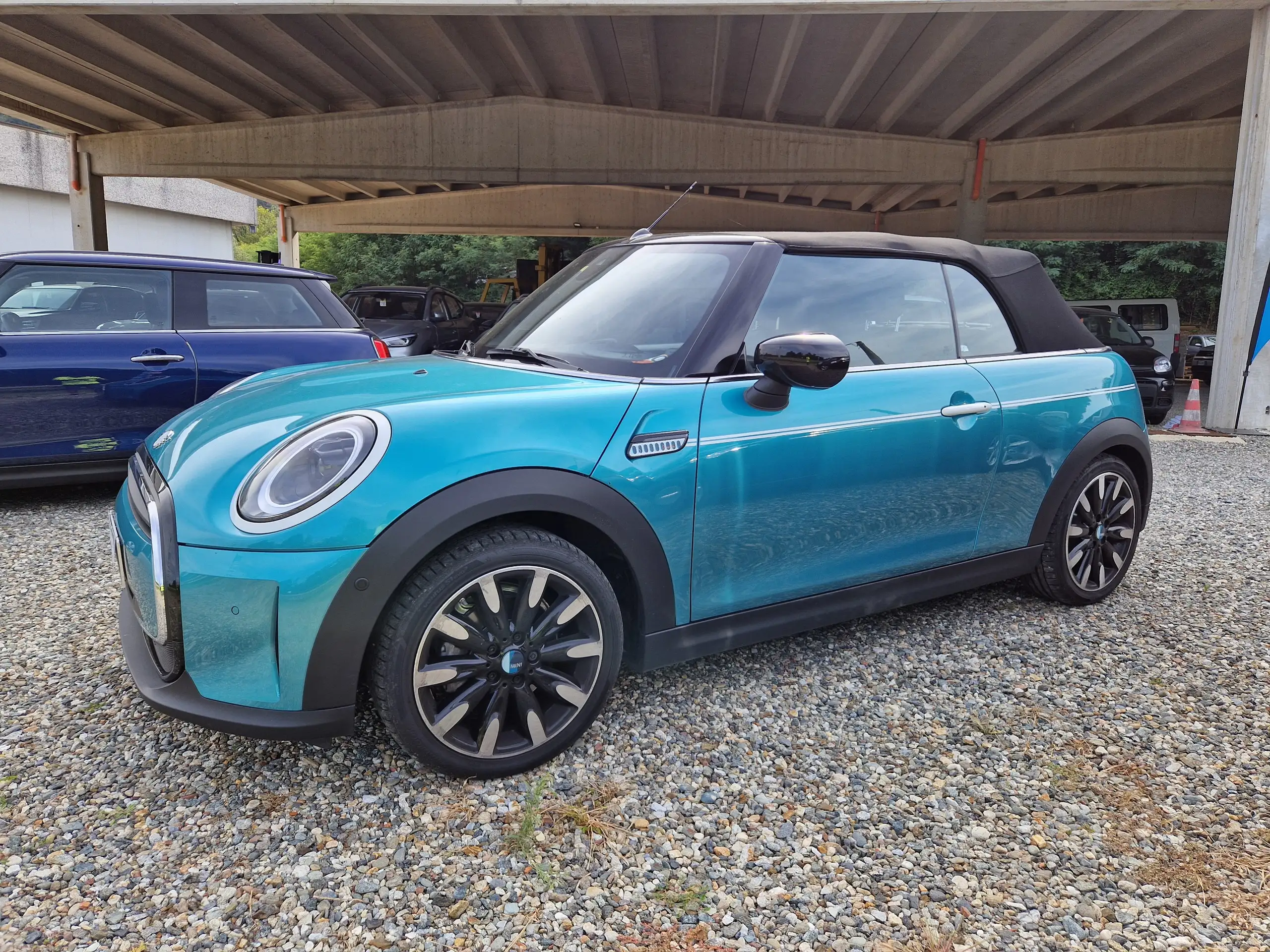 MINI - Cooper Cabrio