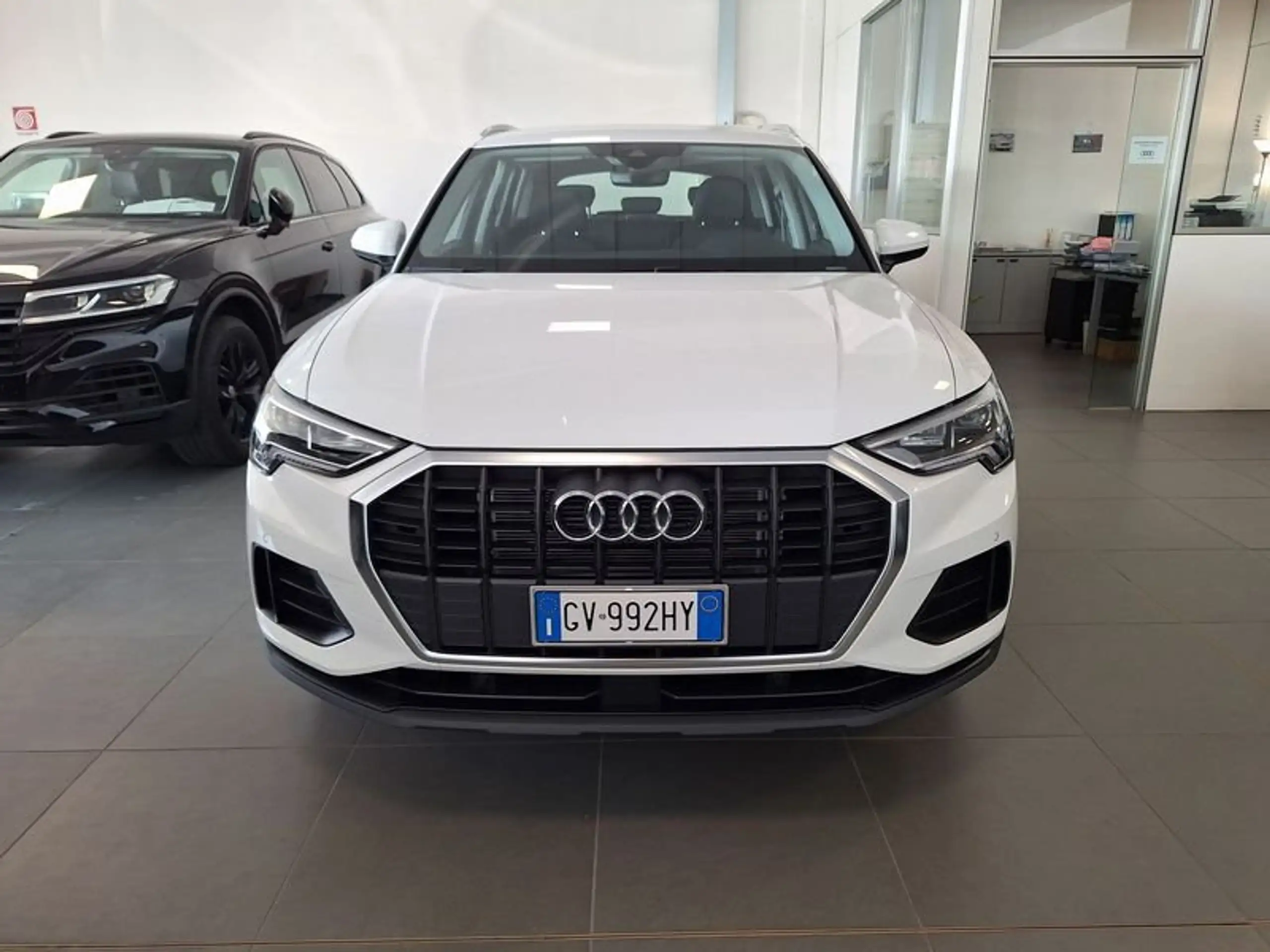 Audi - Q3