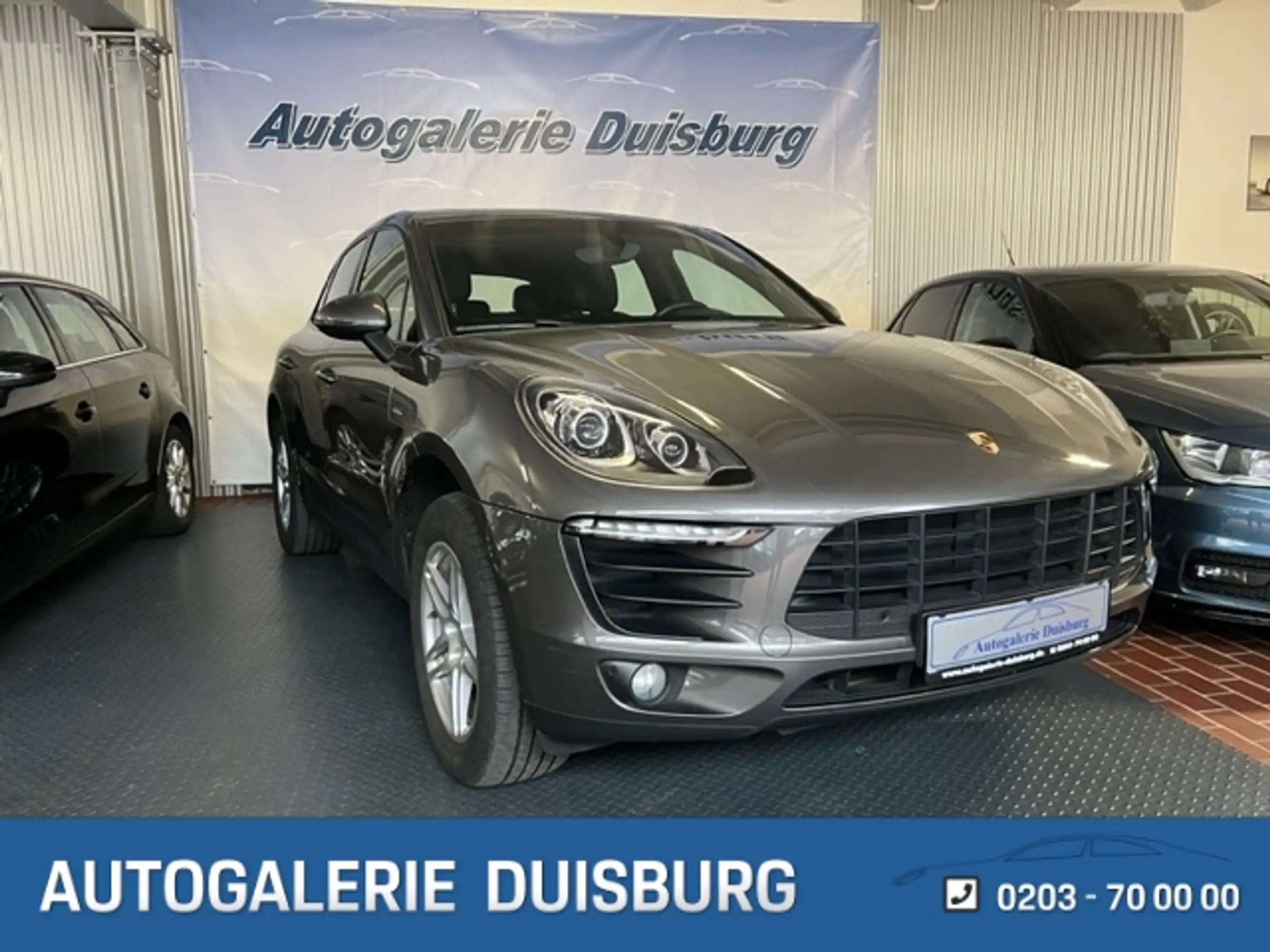 Porsche - Macan