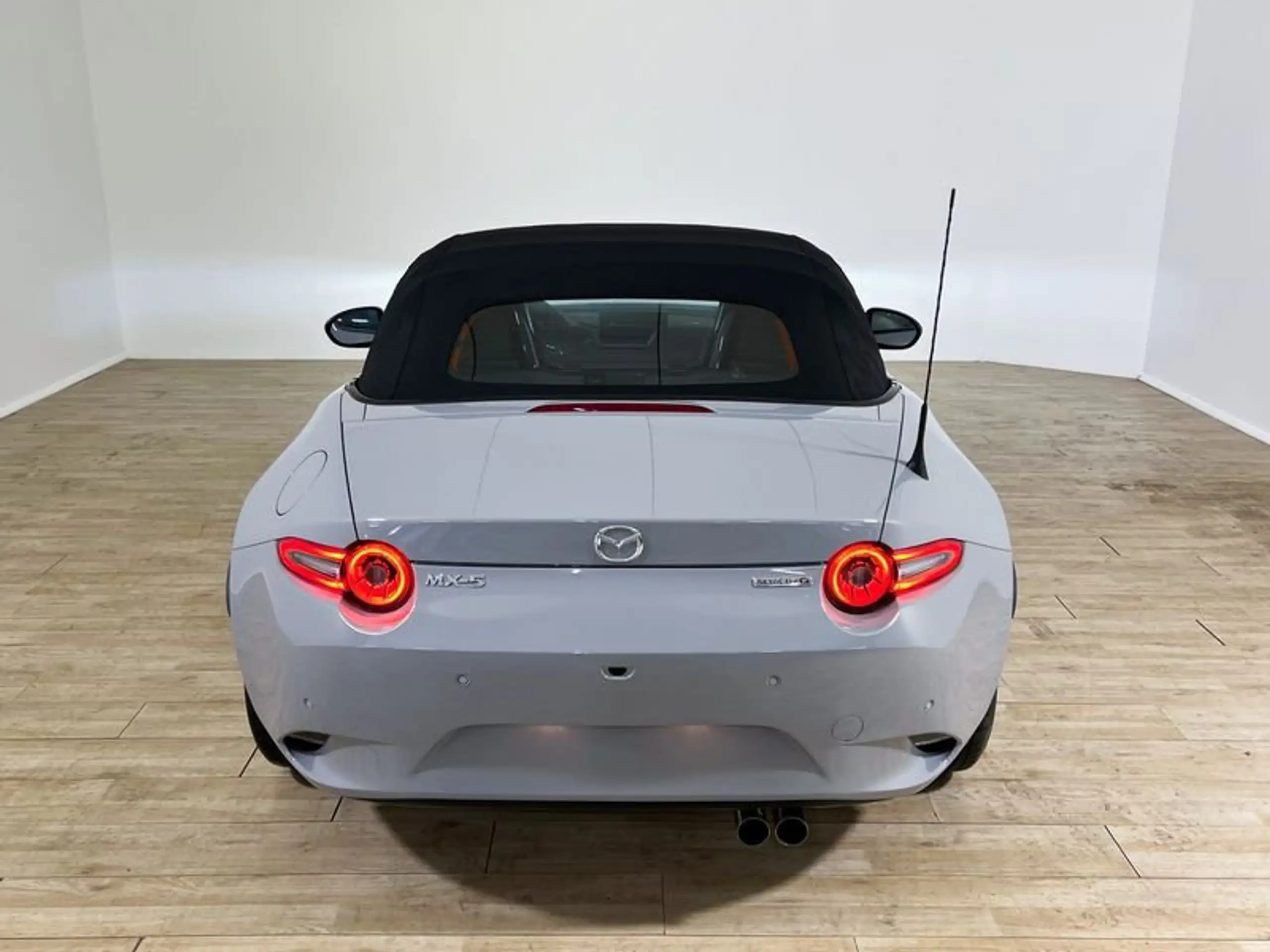 Mazda - MX-5