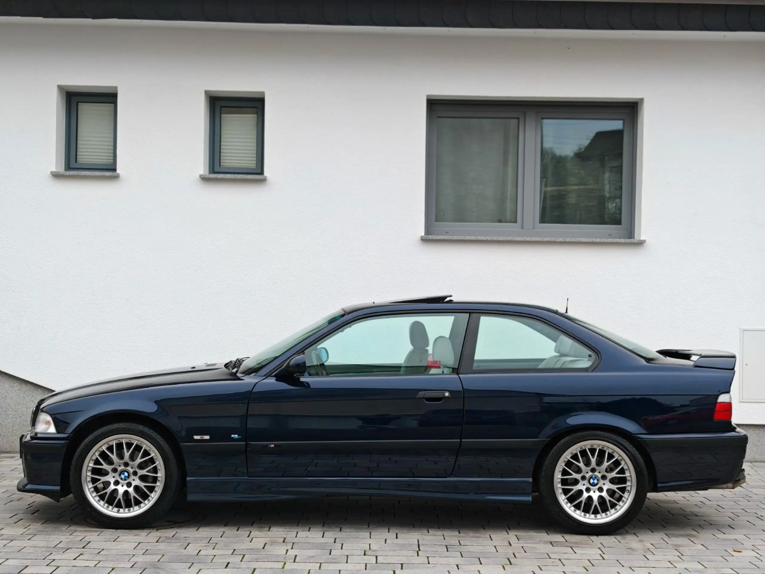 BMW - 328