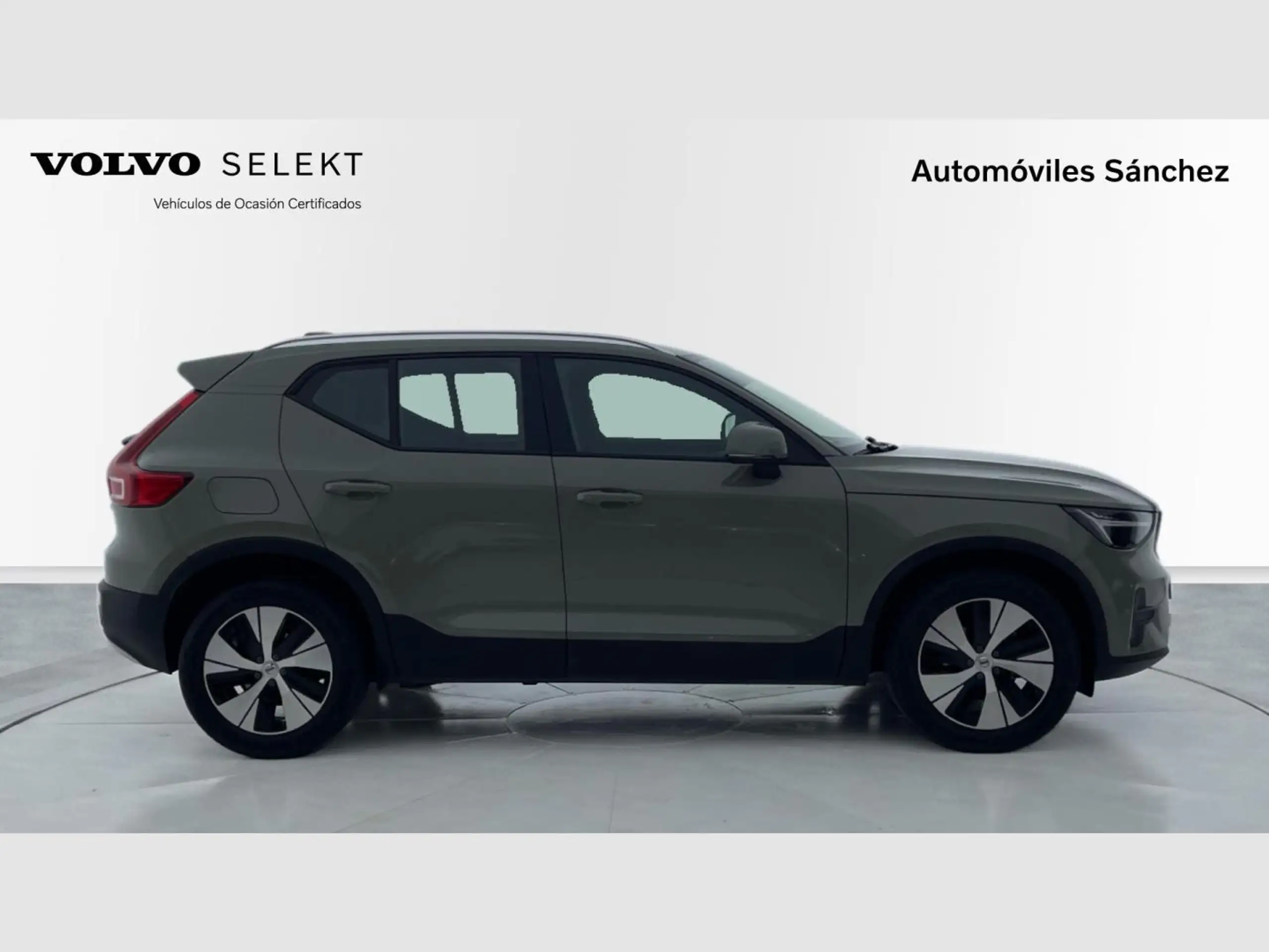 Volvo - XC40