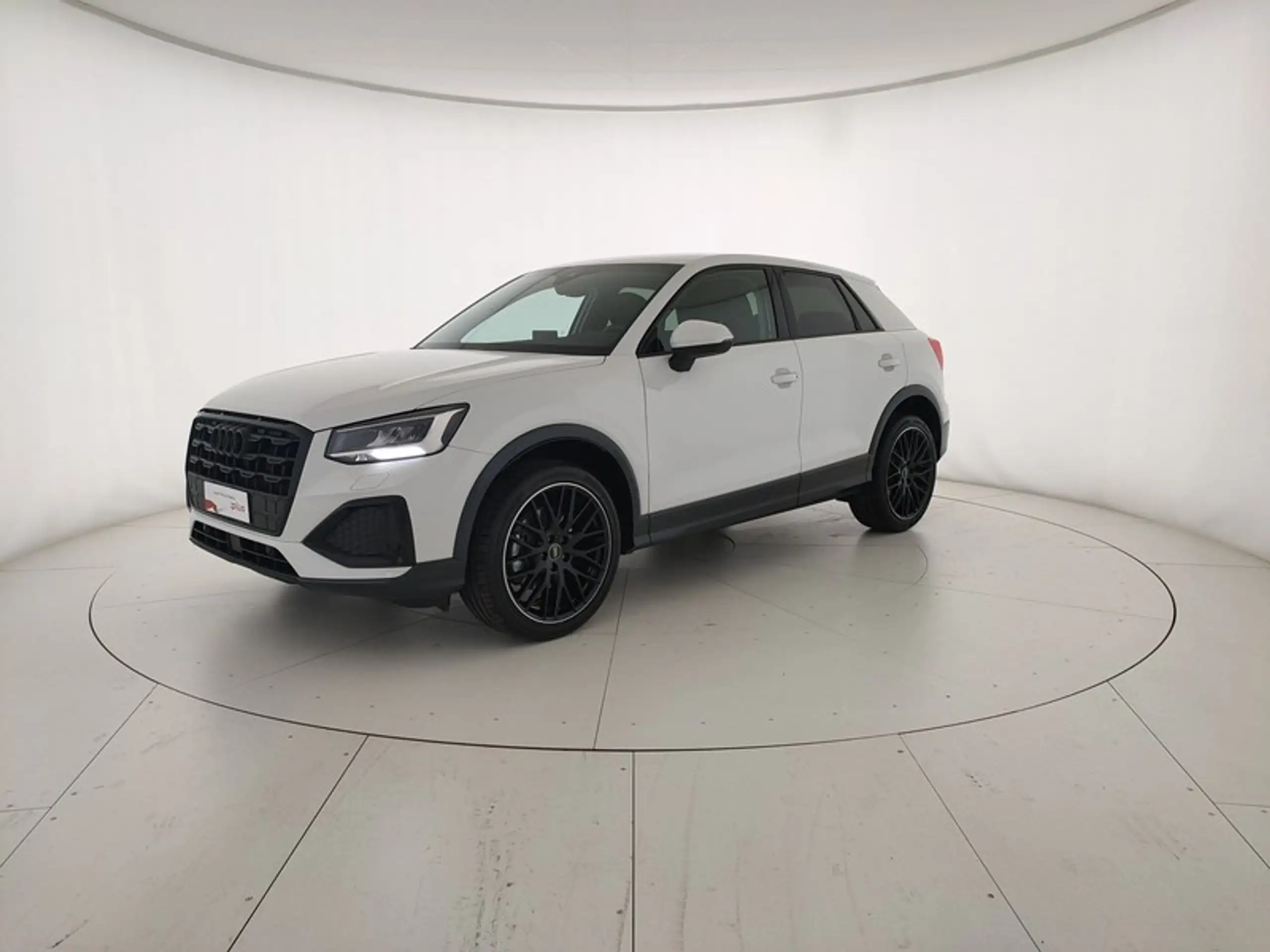 Audi - Q2