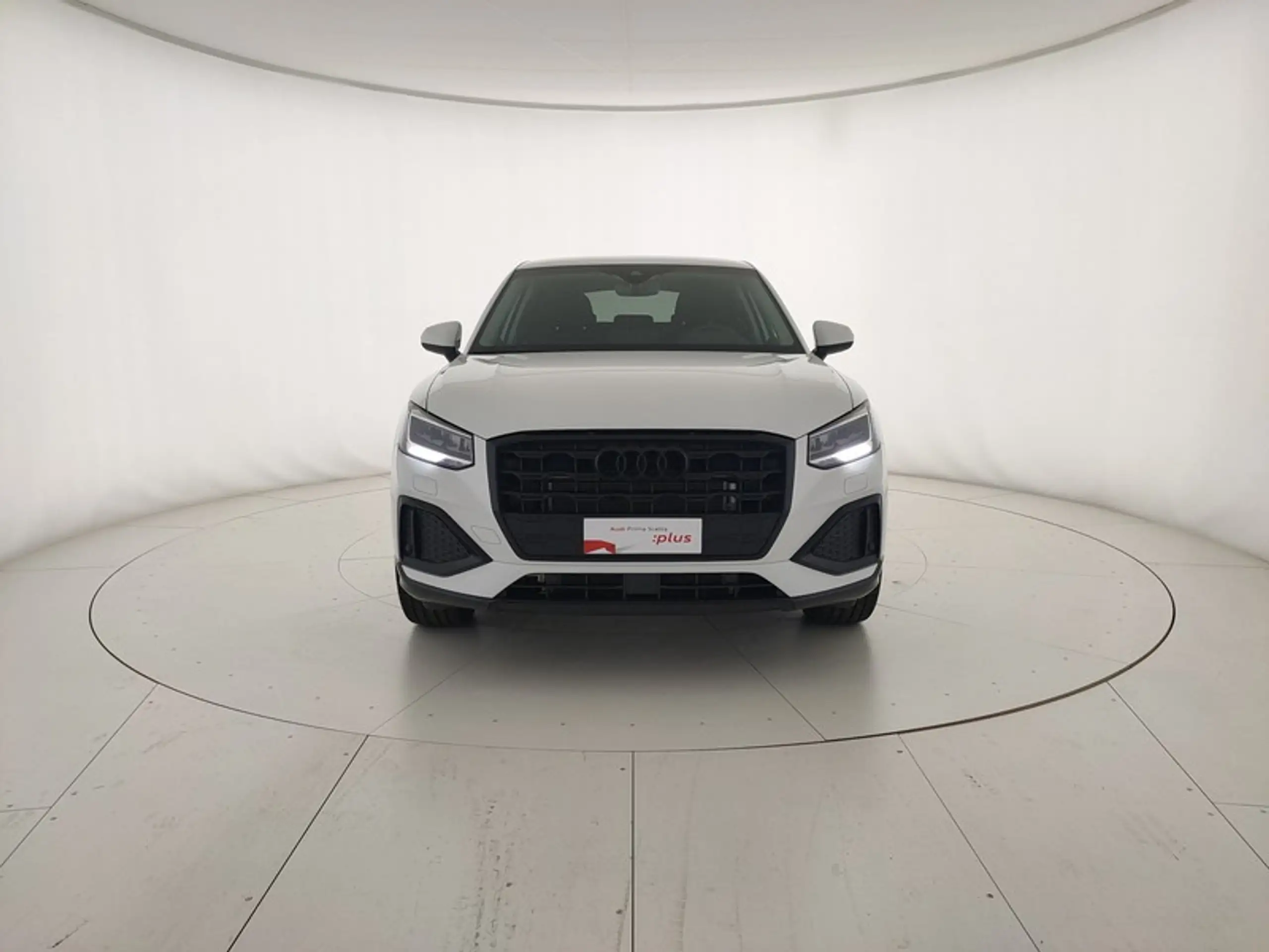 Audi - Q2