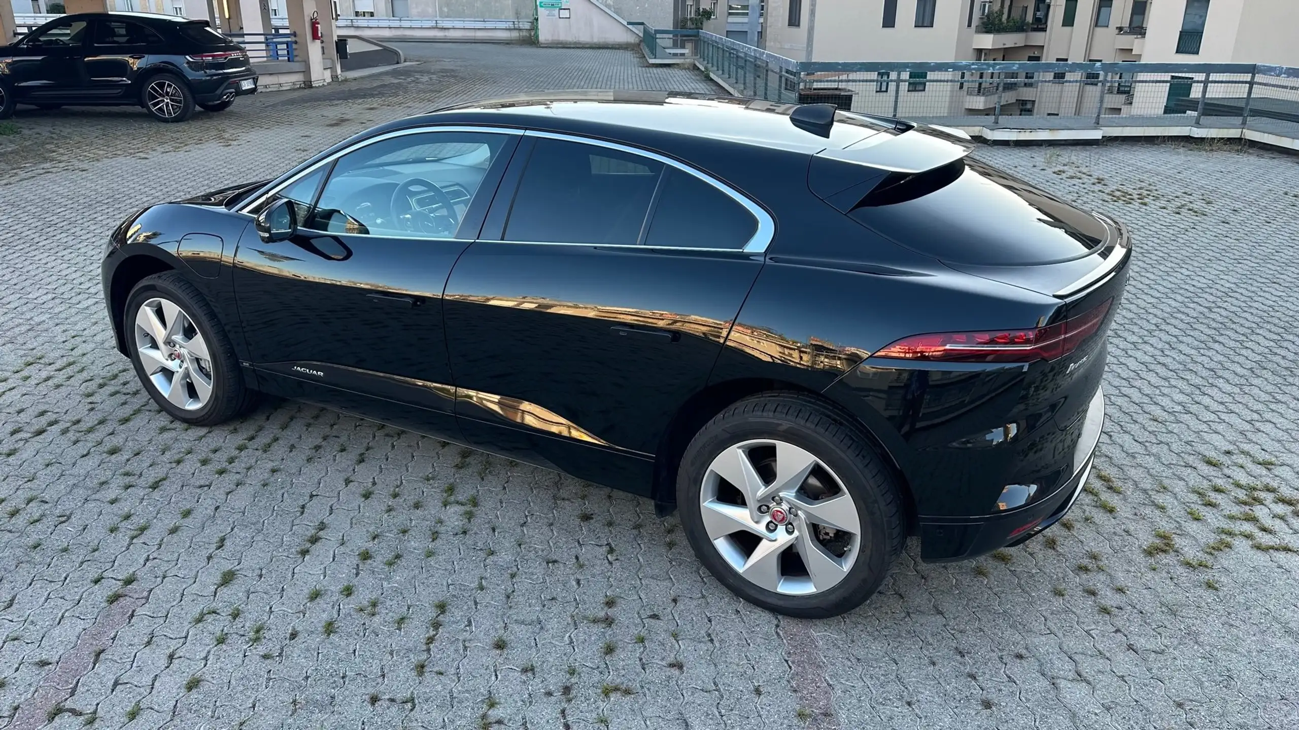 Jaguar - I-Pace