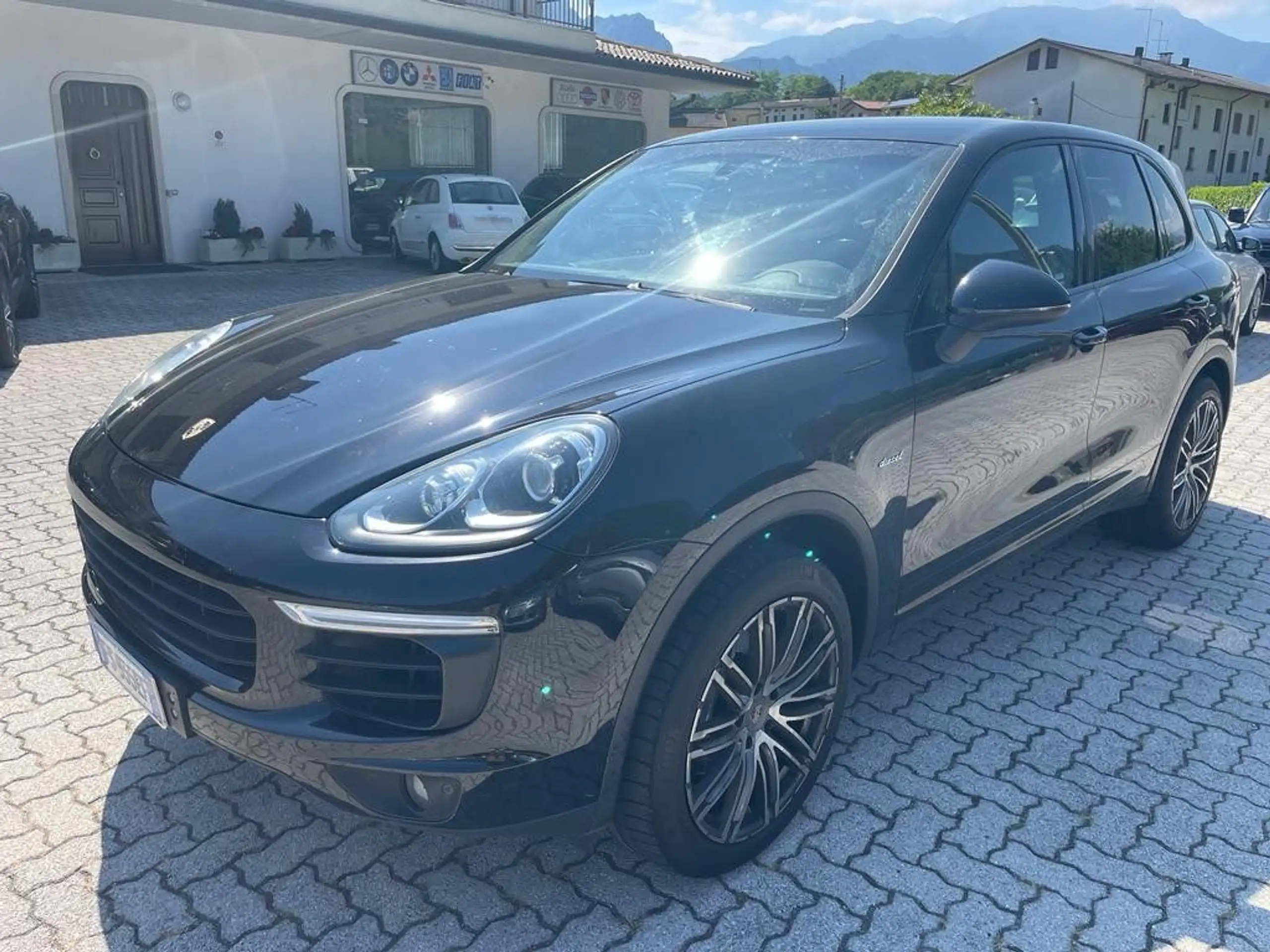 Porsche - Cayenne