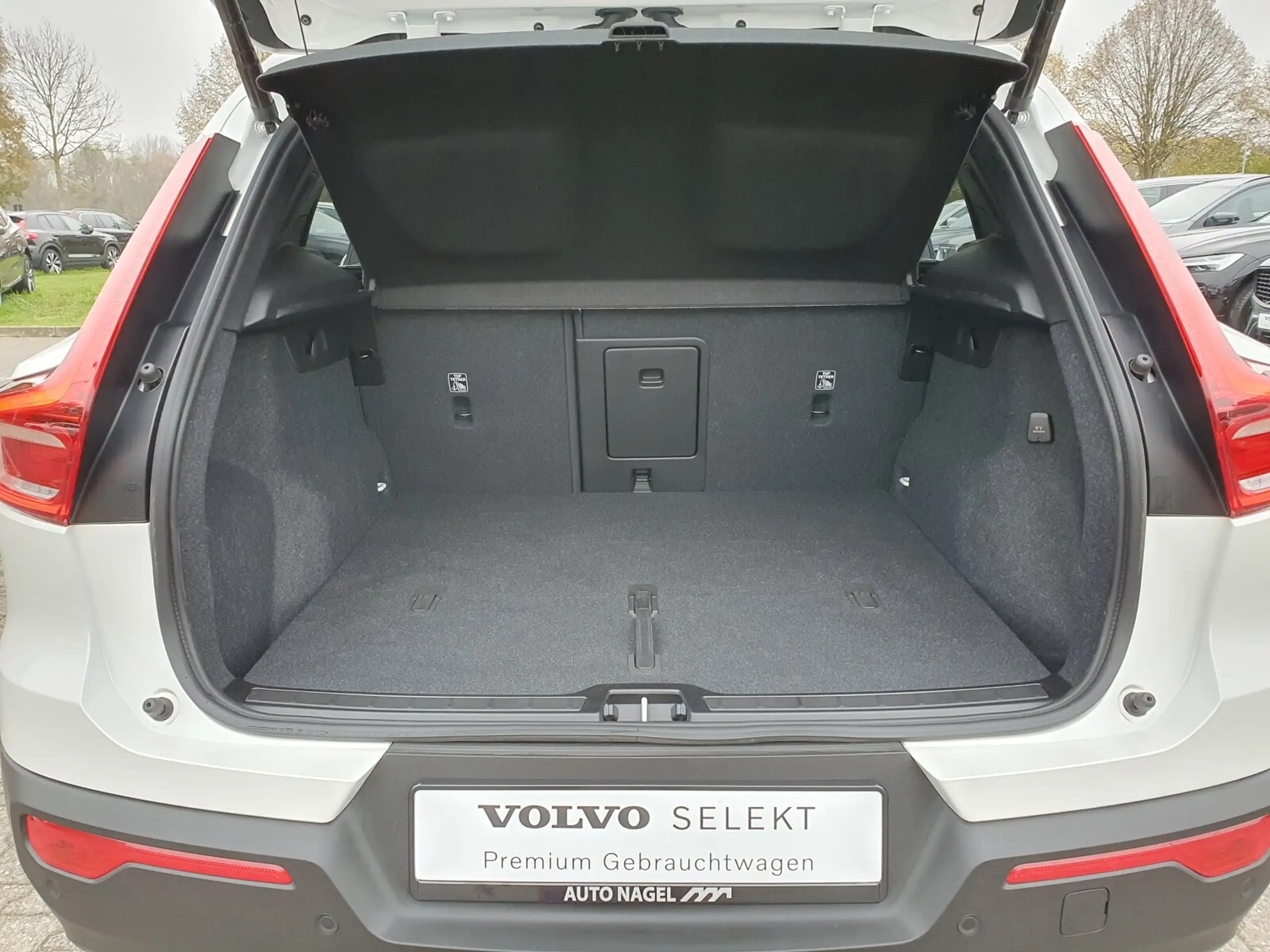 Volvo - XC40