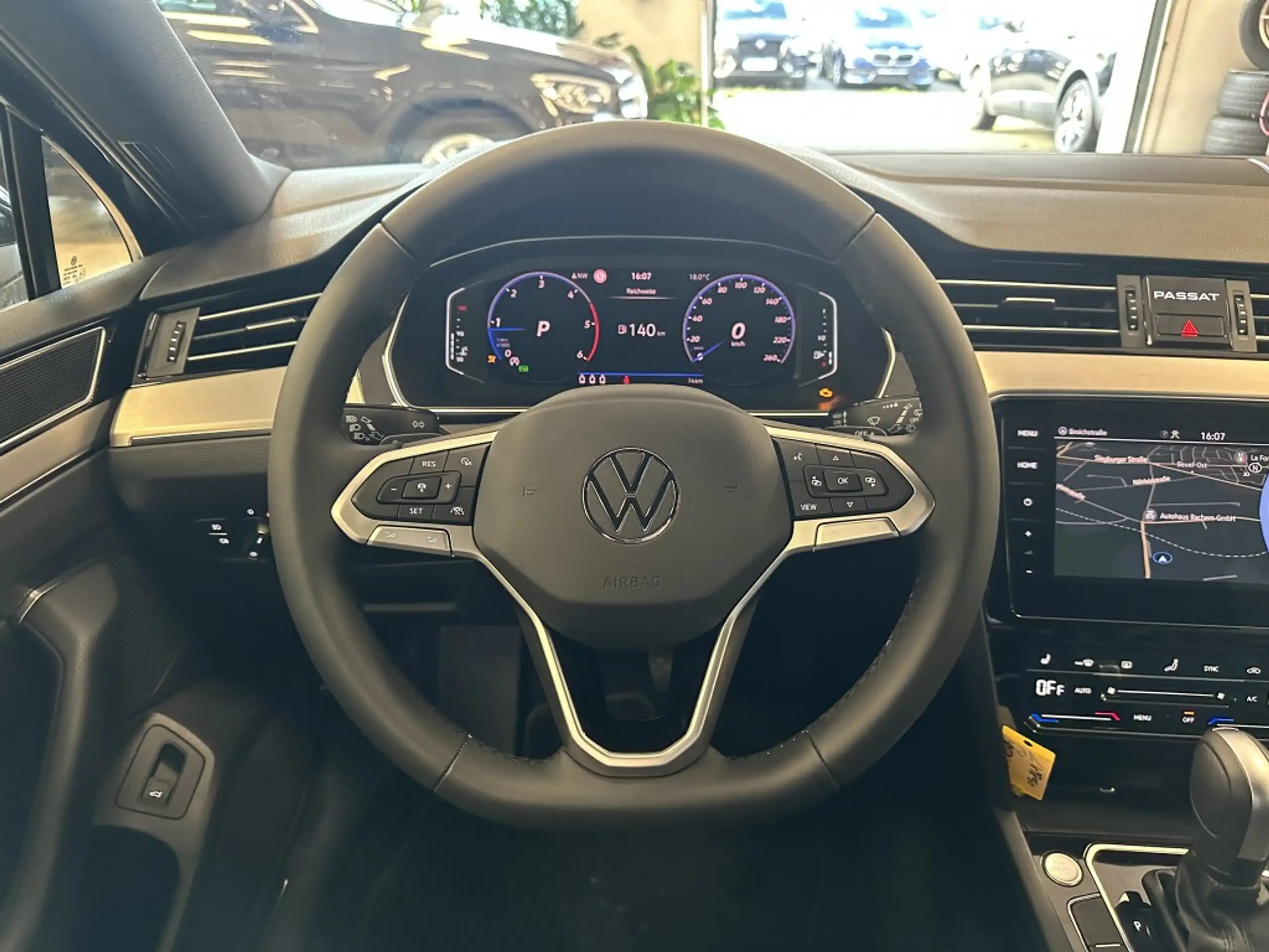 Volkswagen - Passat