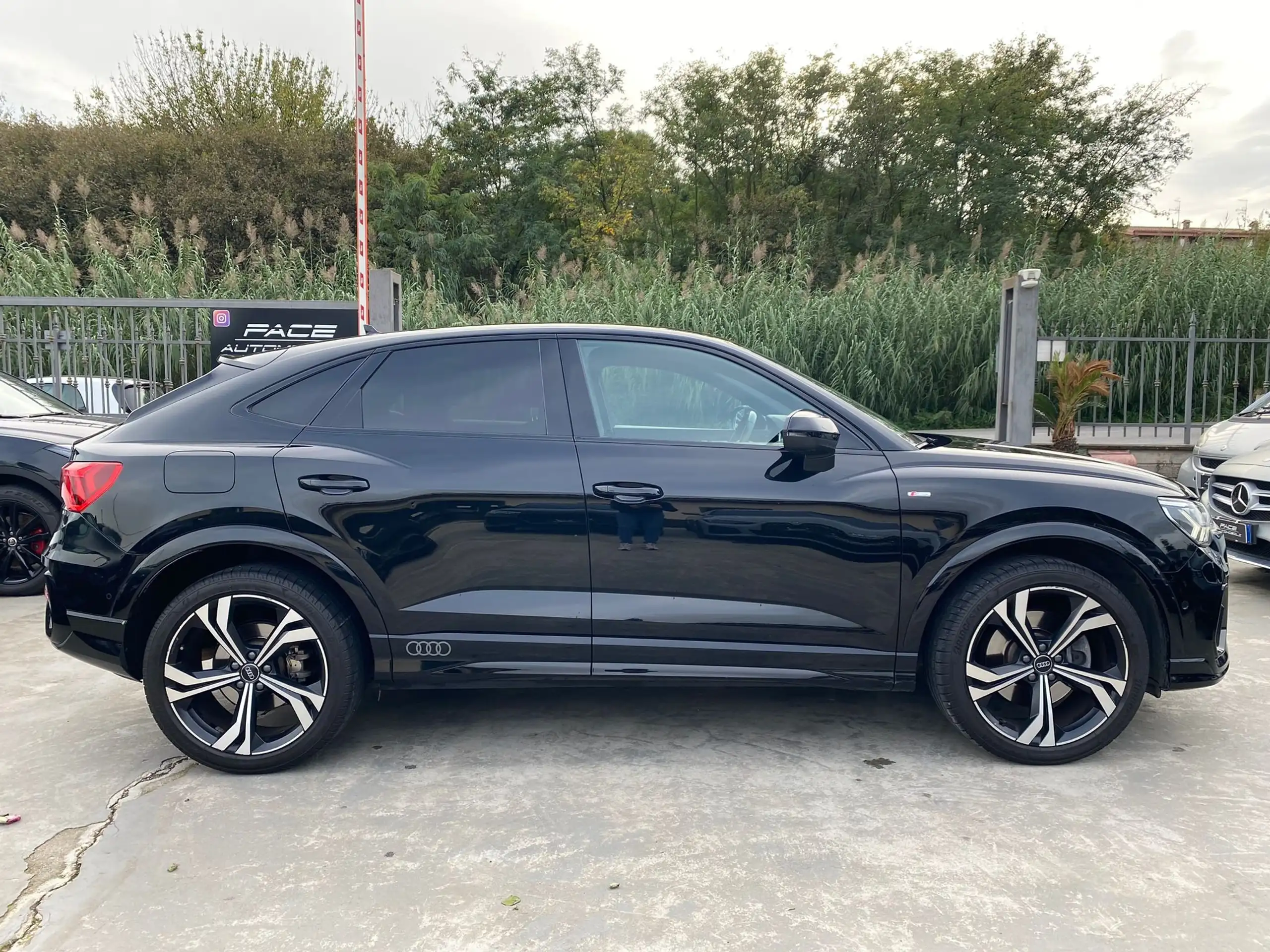 Audi - Q3