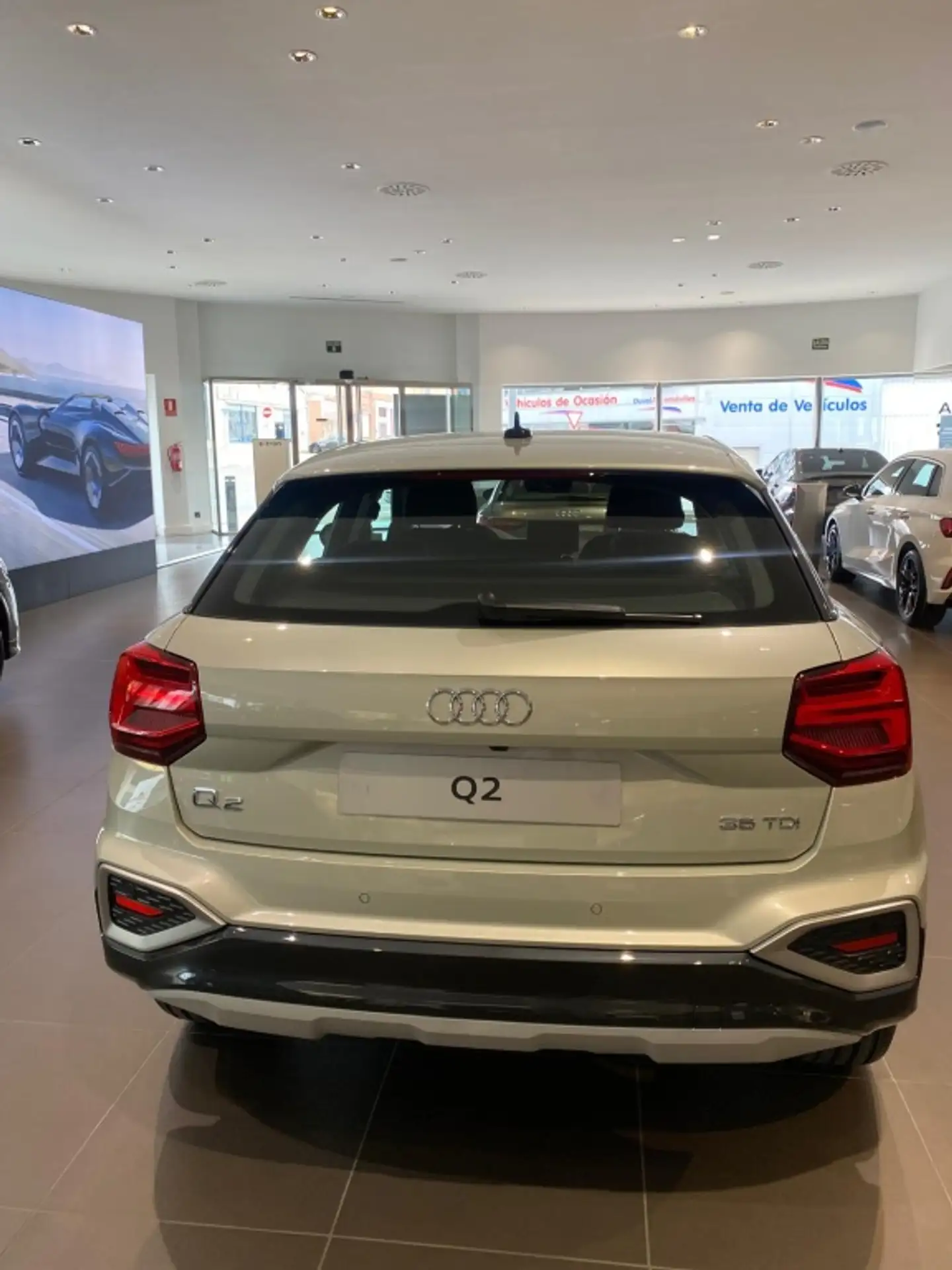 Audi - Q2