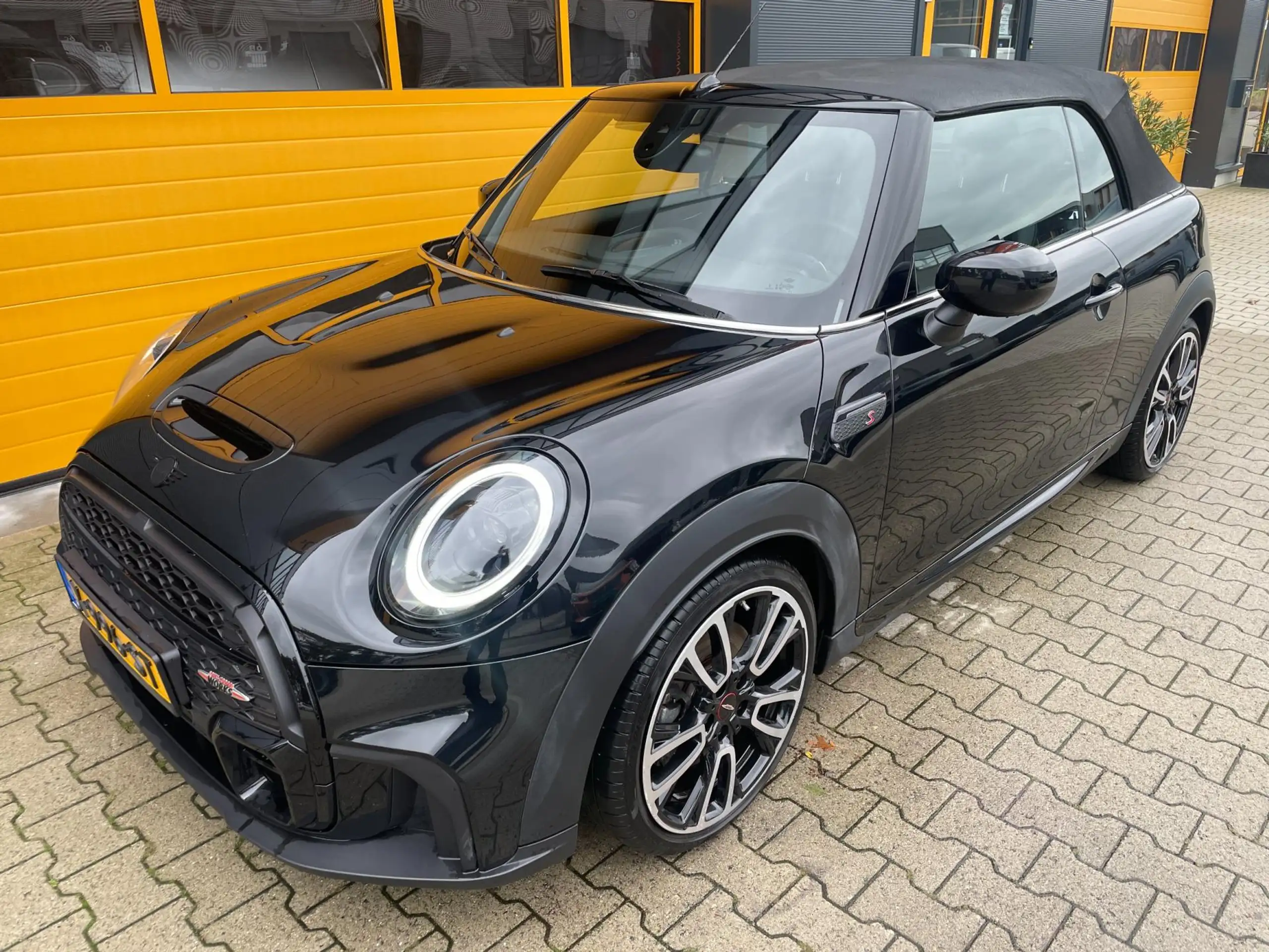 MINI - Cooper S Cabrio