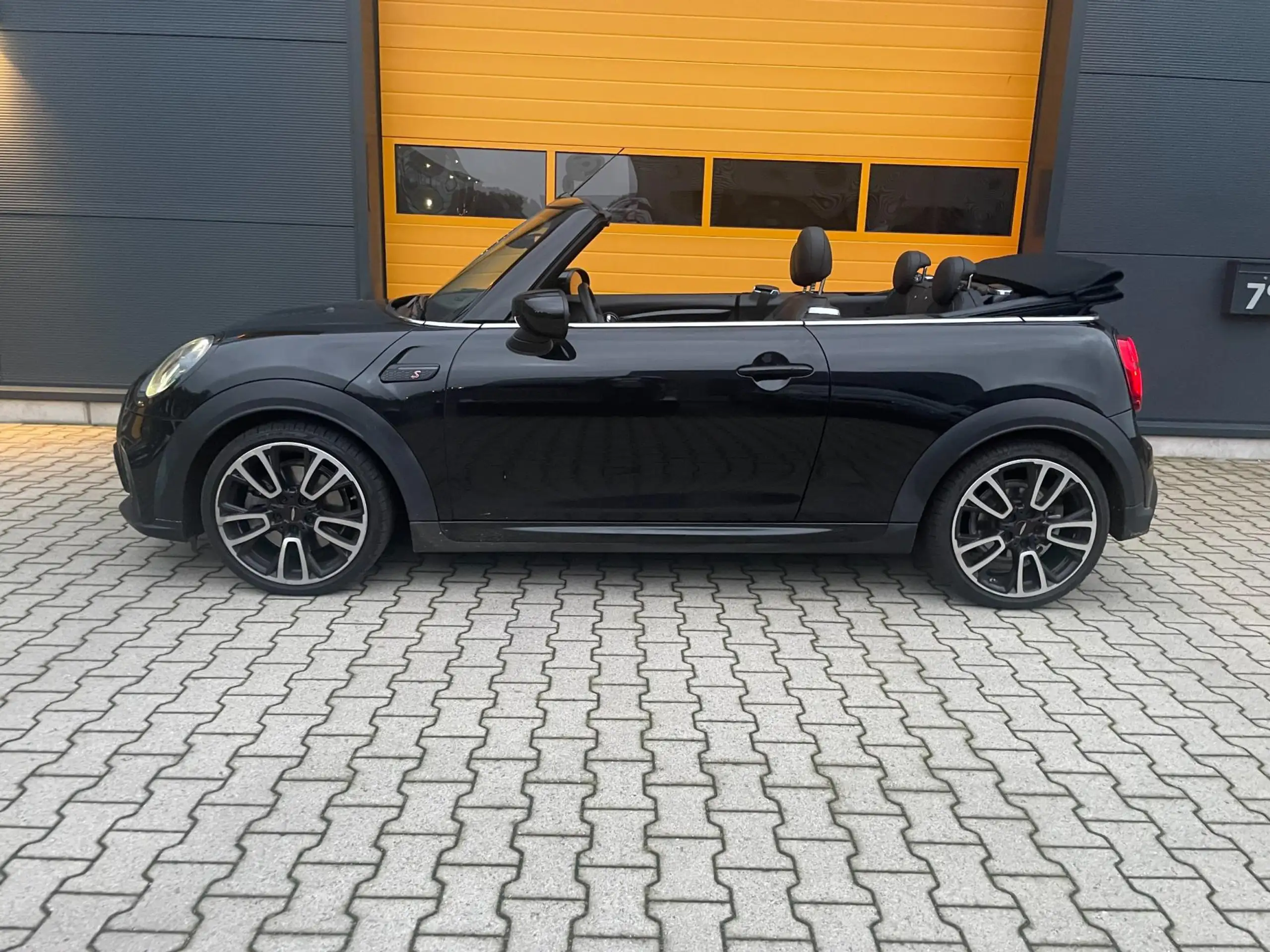 MINI - Cooper S Cabrio