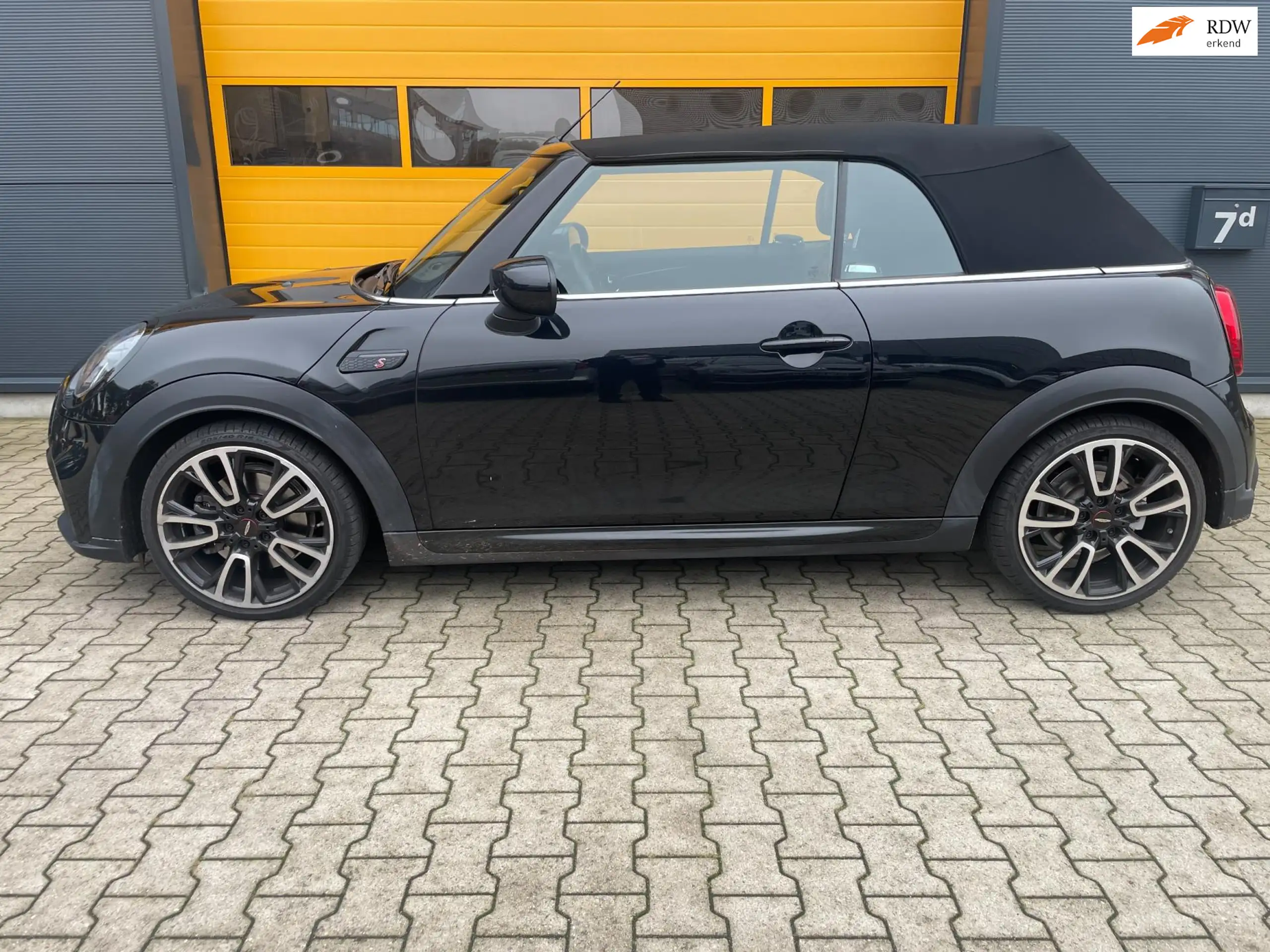 MINI - Cooper S Cabrio