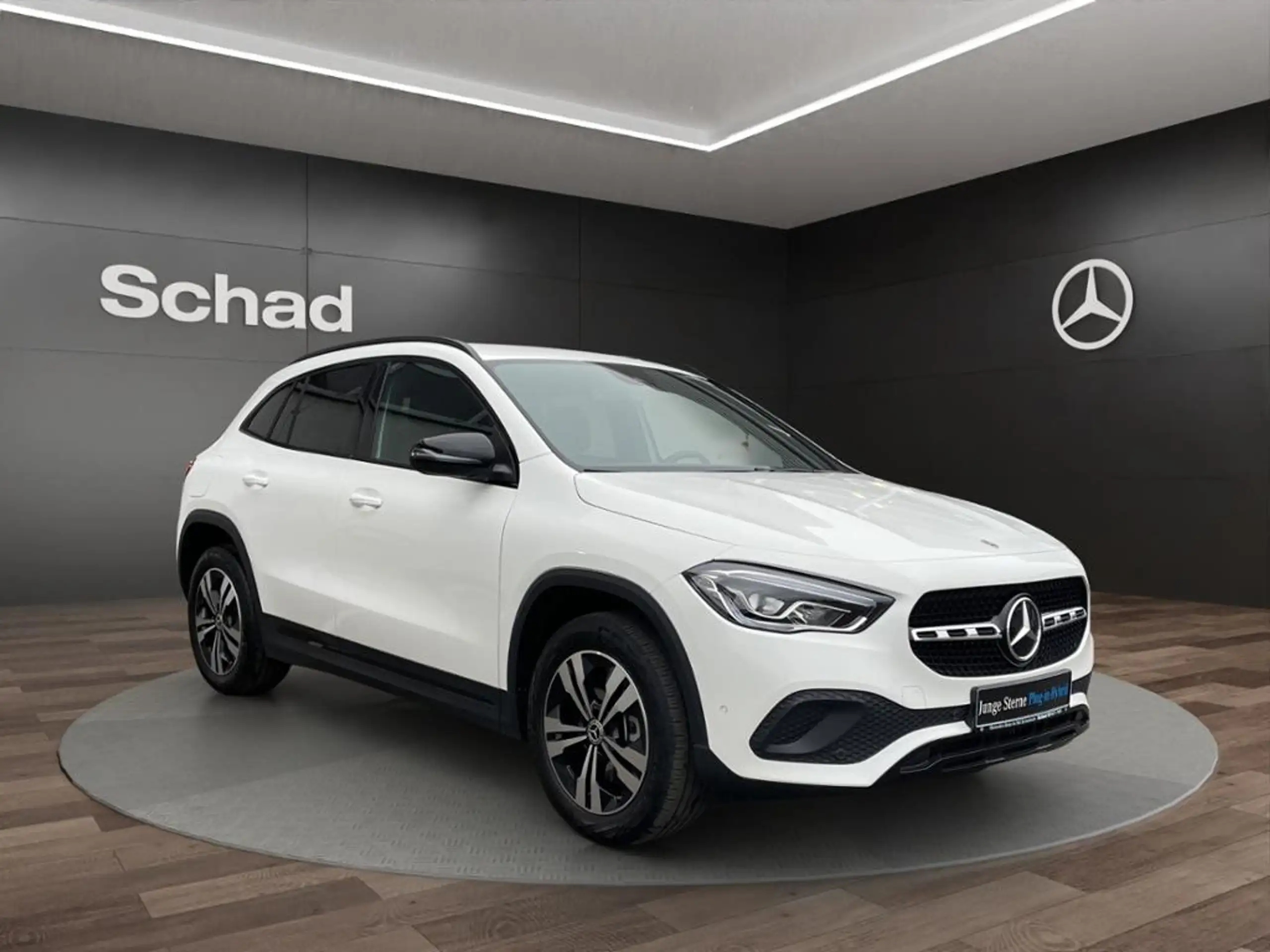 Mercedes-Benz - GLA 250