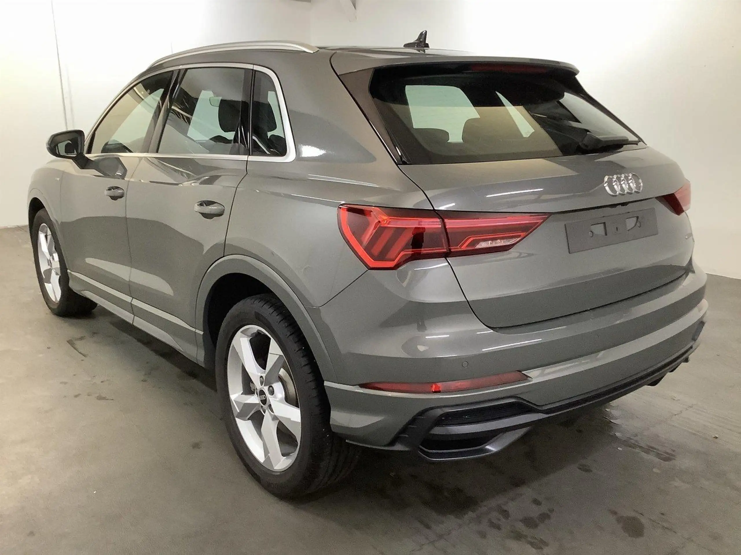 Audi - Q3