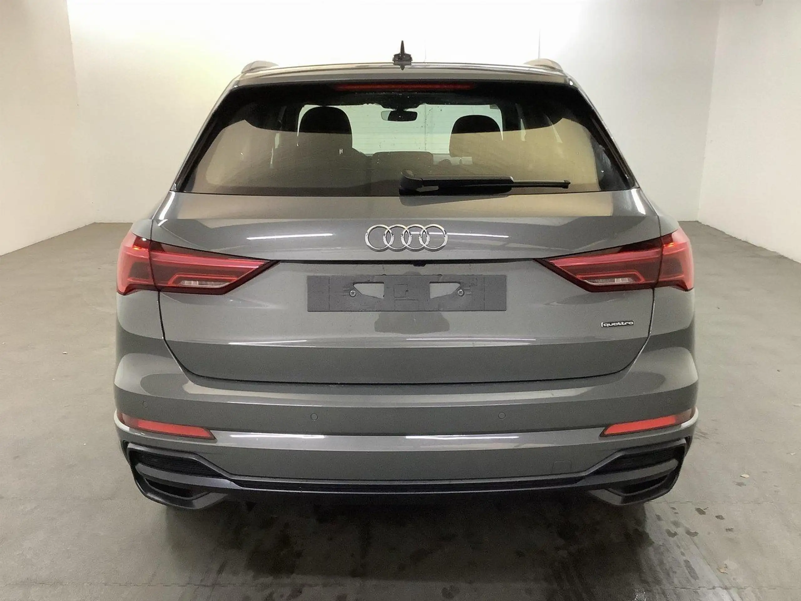 Audi - Q3