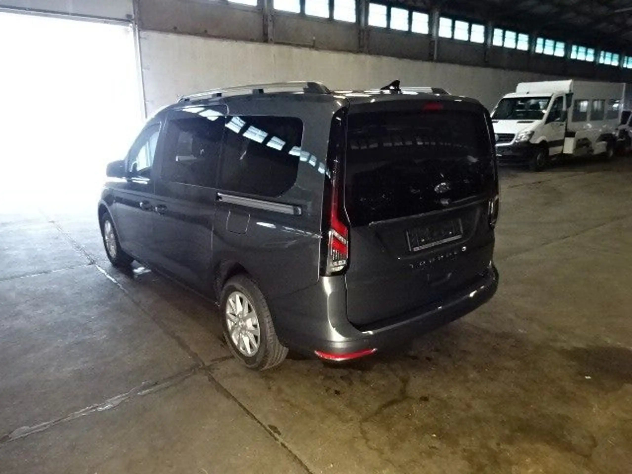 Ford - Grand Tourneo