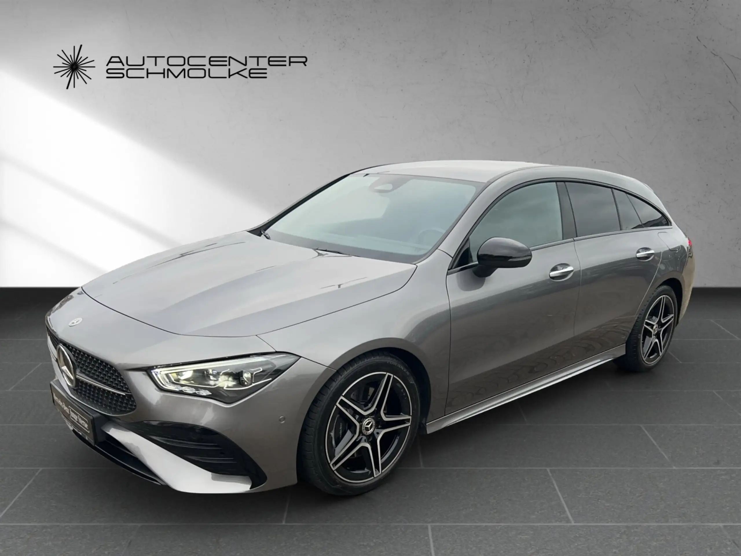 Mercedes-Benz - CLA 200