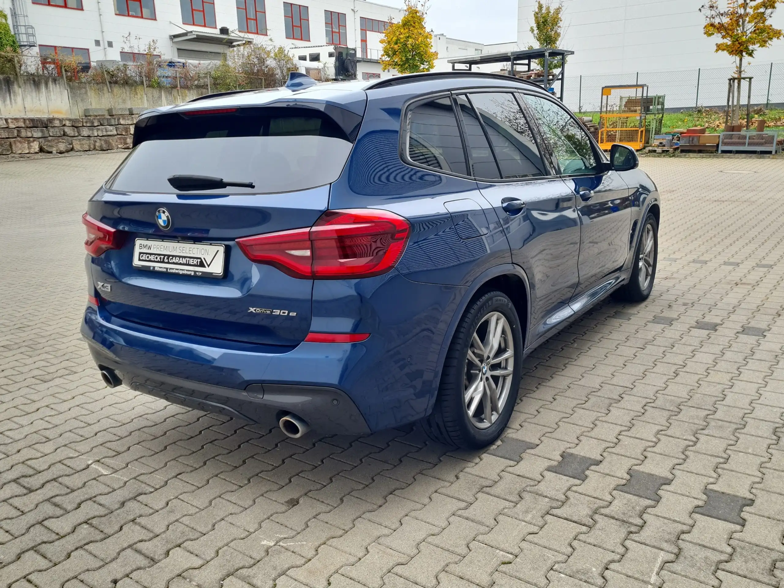 BMW - X3