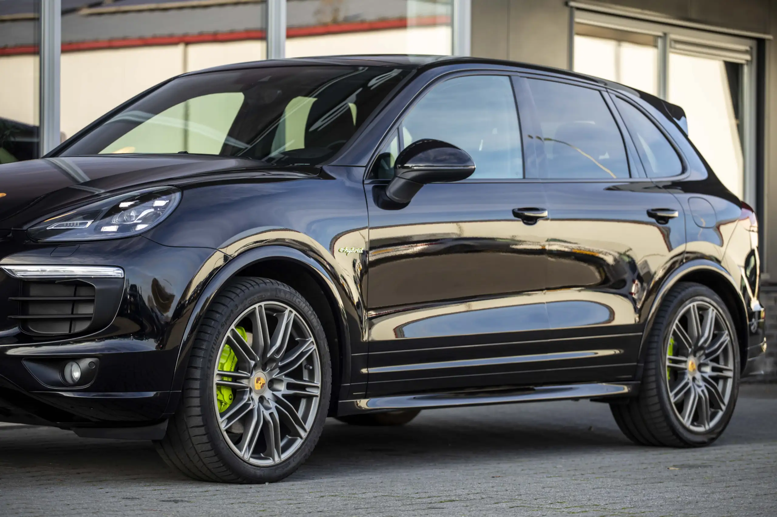 Porsche - Cayenne