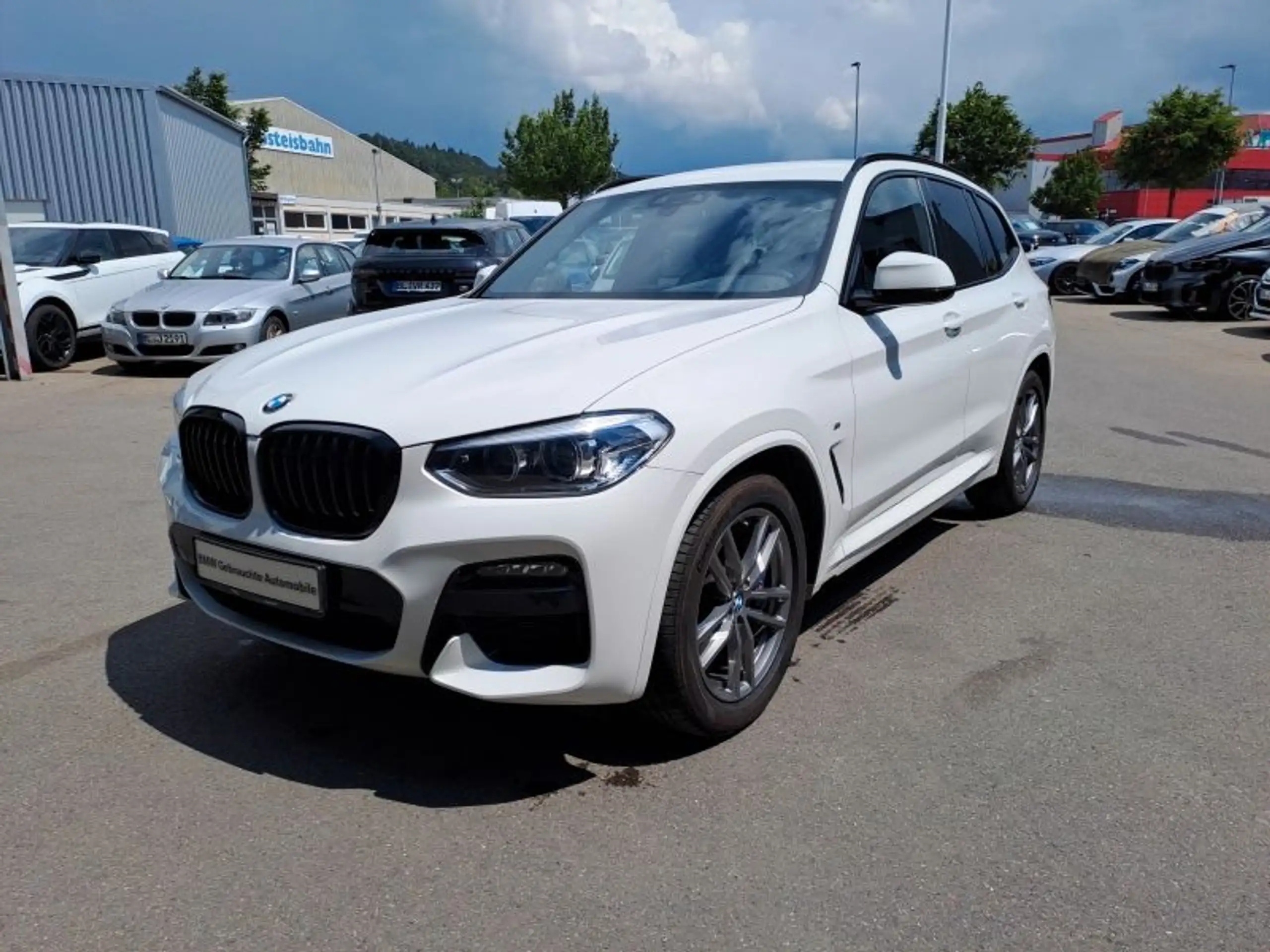 BMW - X3