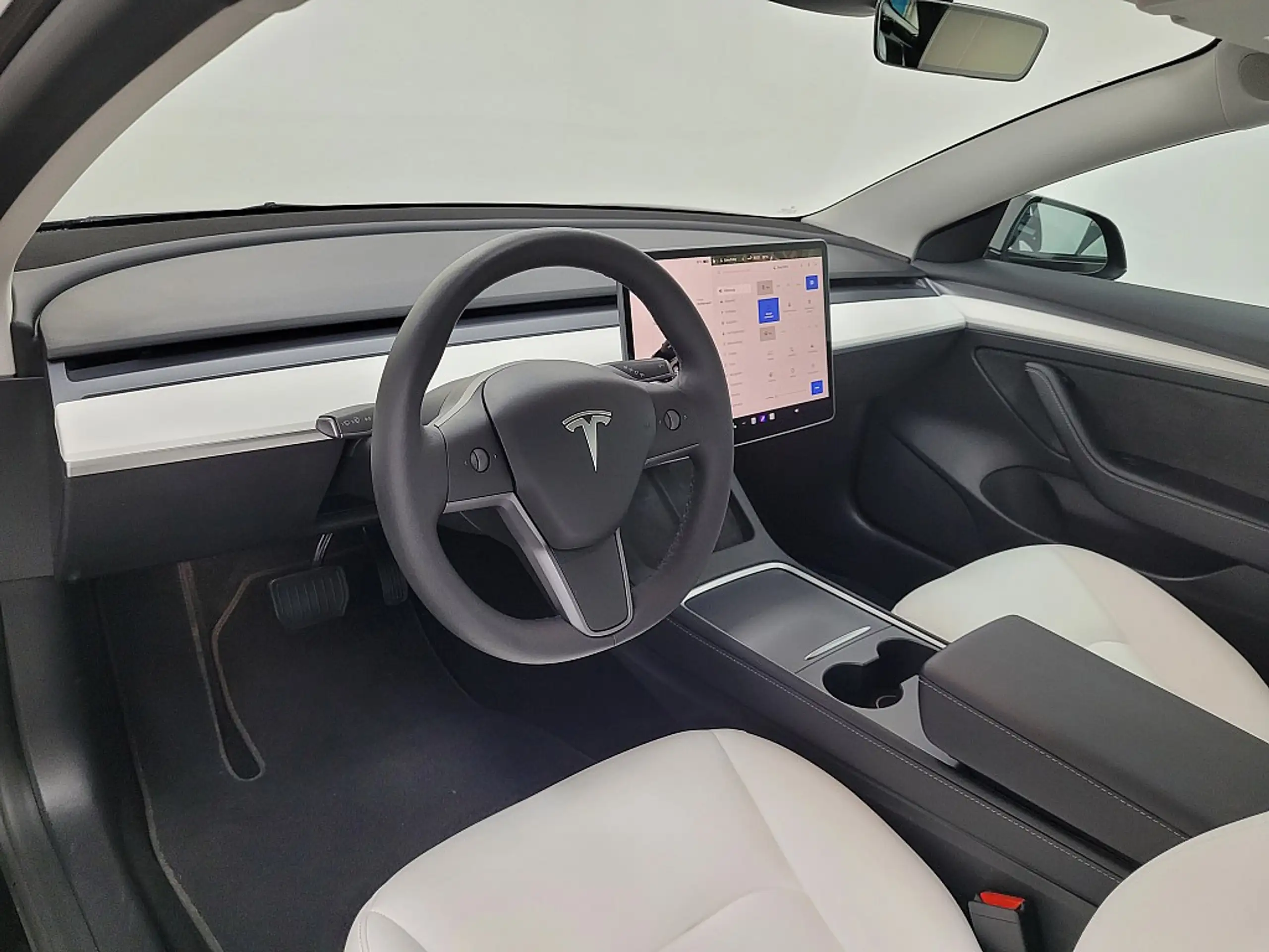 Tesla - Model 3