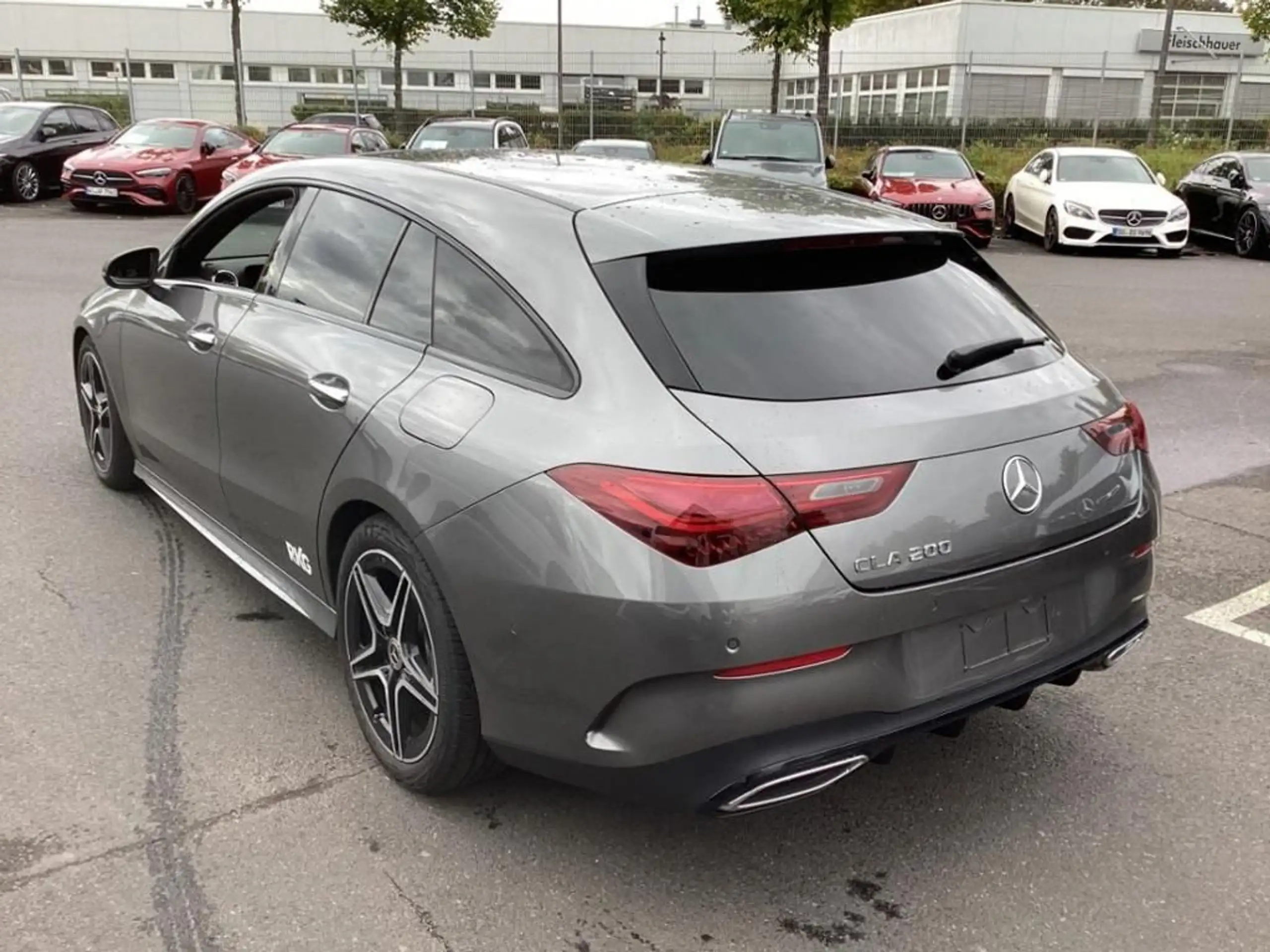 Mercedes-Benz - CLA 200