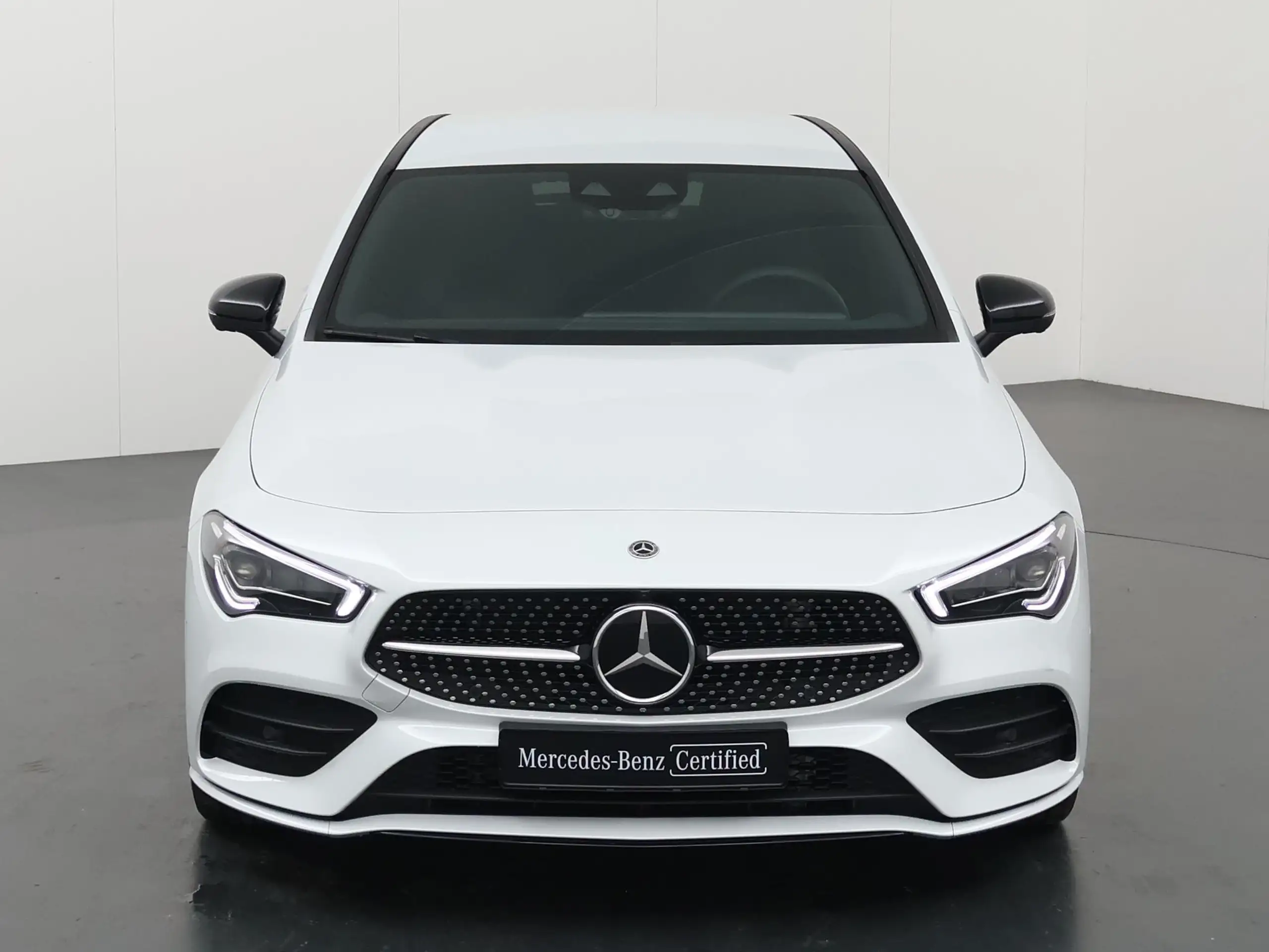 Mercedes-Benz - CLA 200