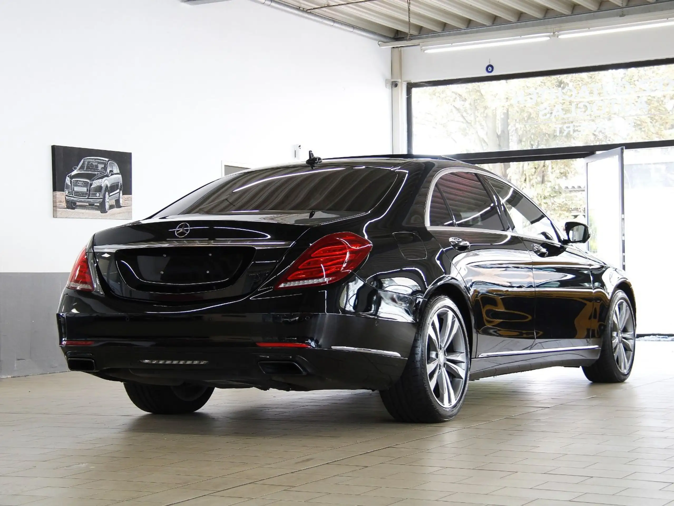 Mercedes-Benz - S 500