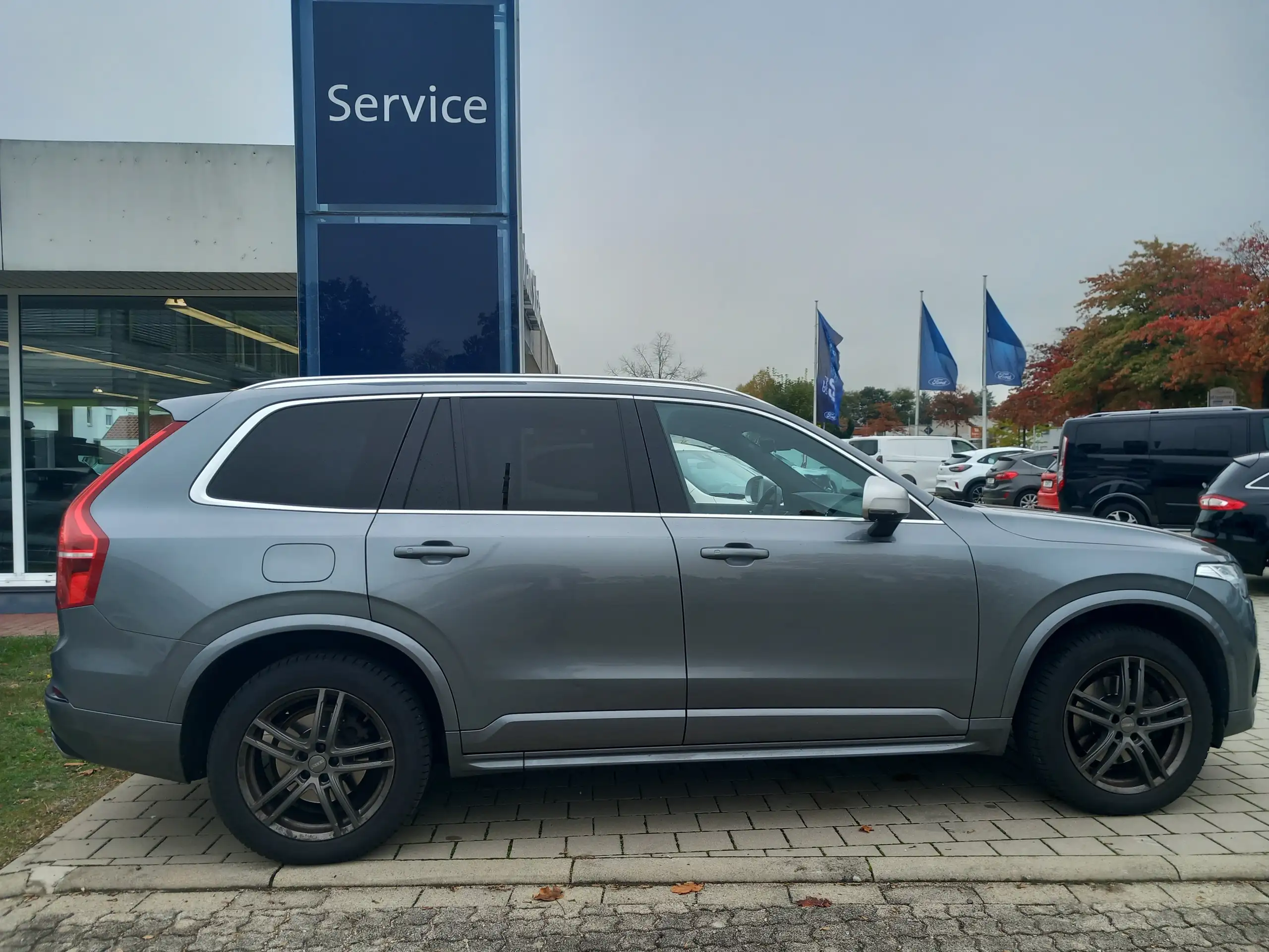 Volvo - XC90