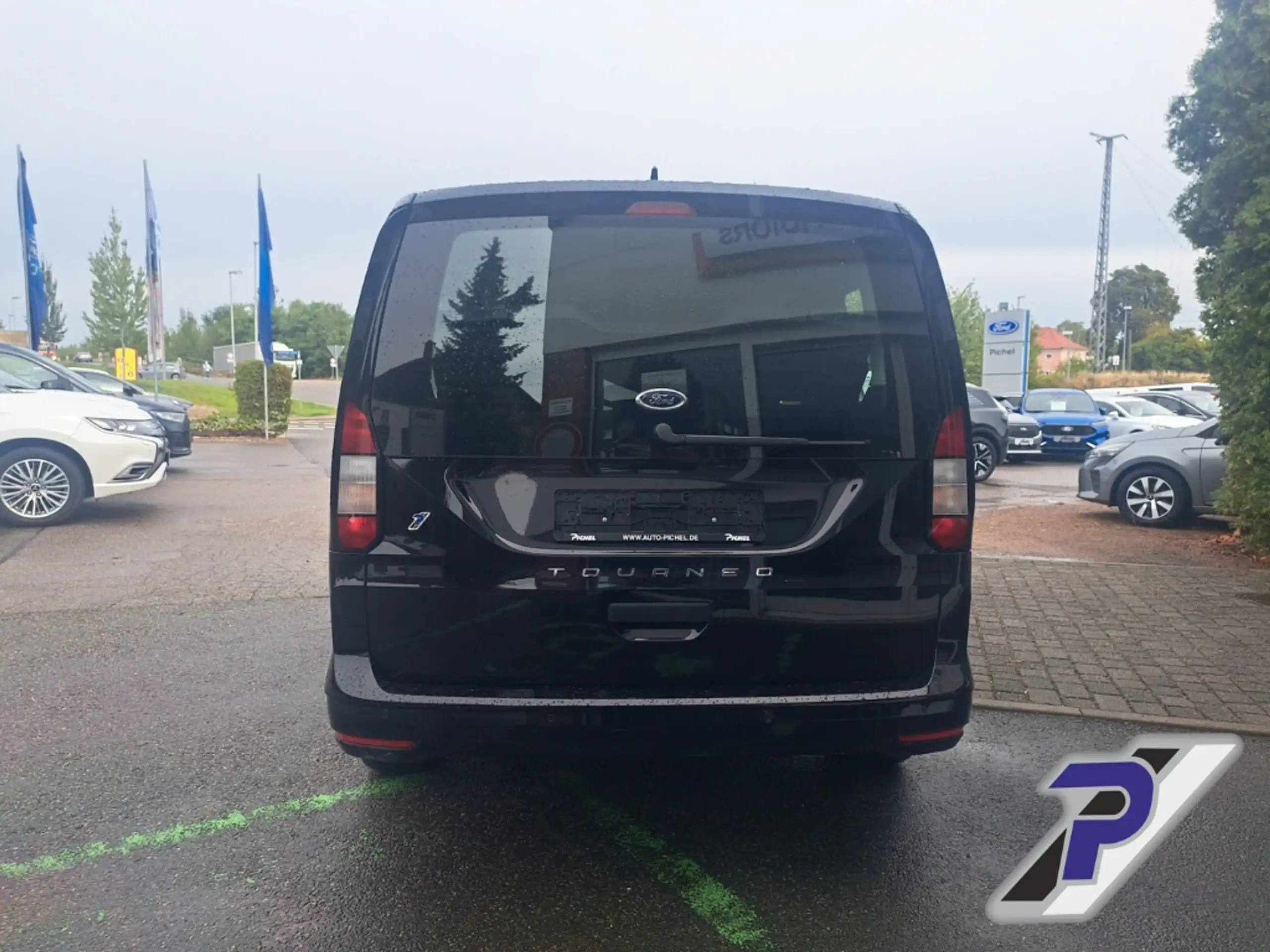 Ford - Tourneo Connect