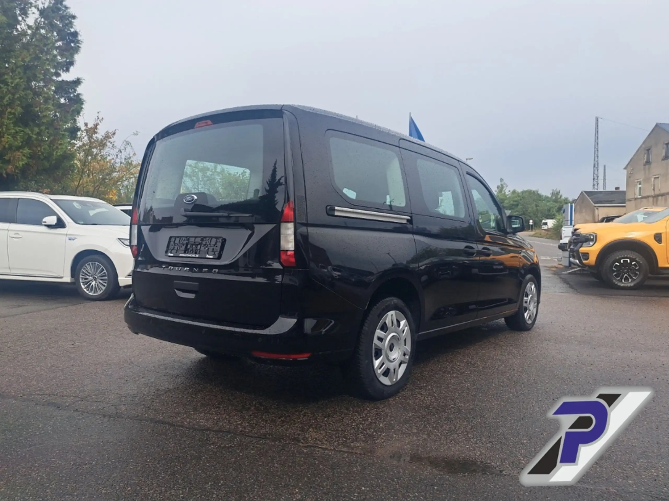 Ford - Tourneo Connect