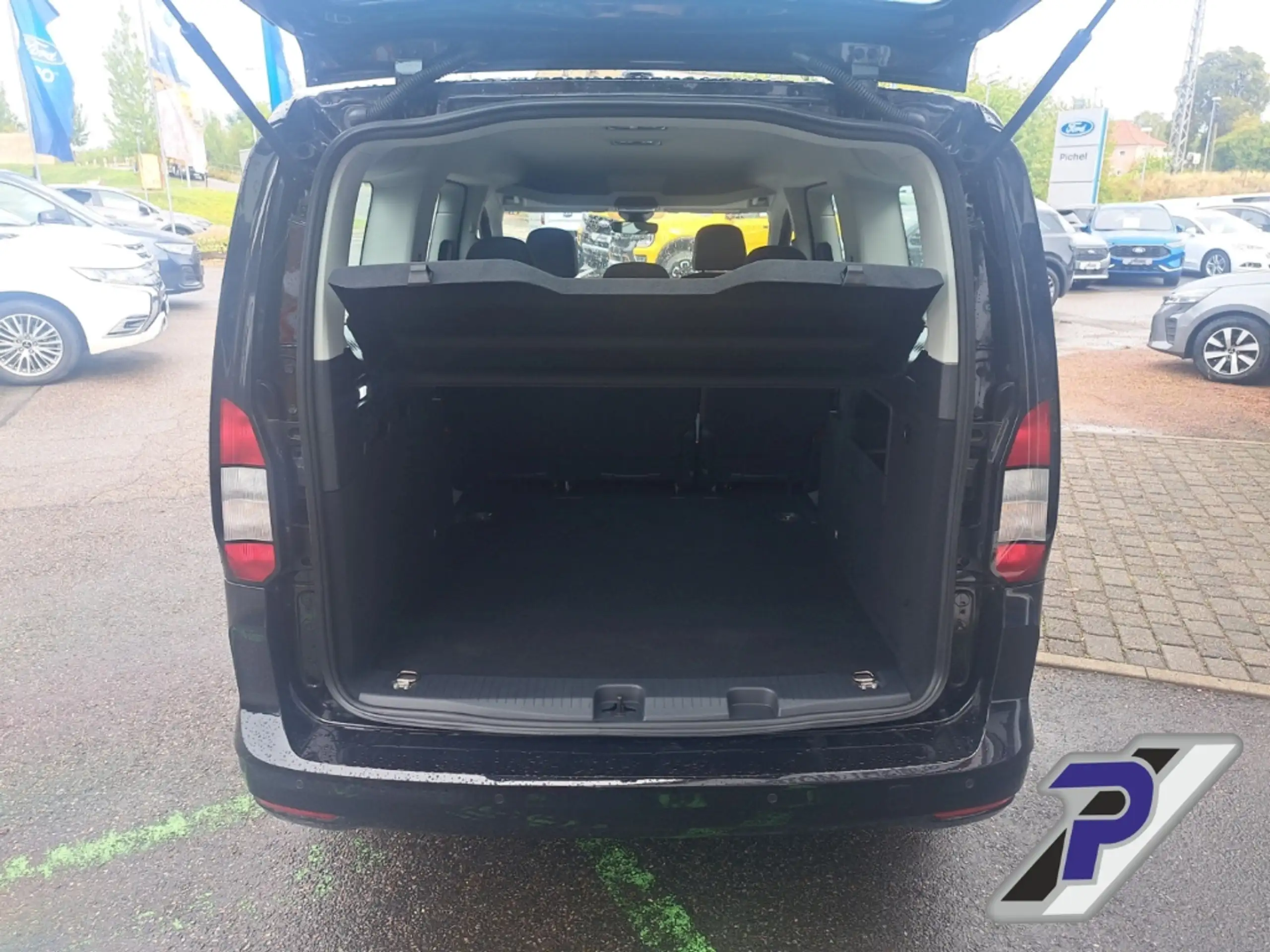 Ford - Tourneo Connect