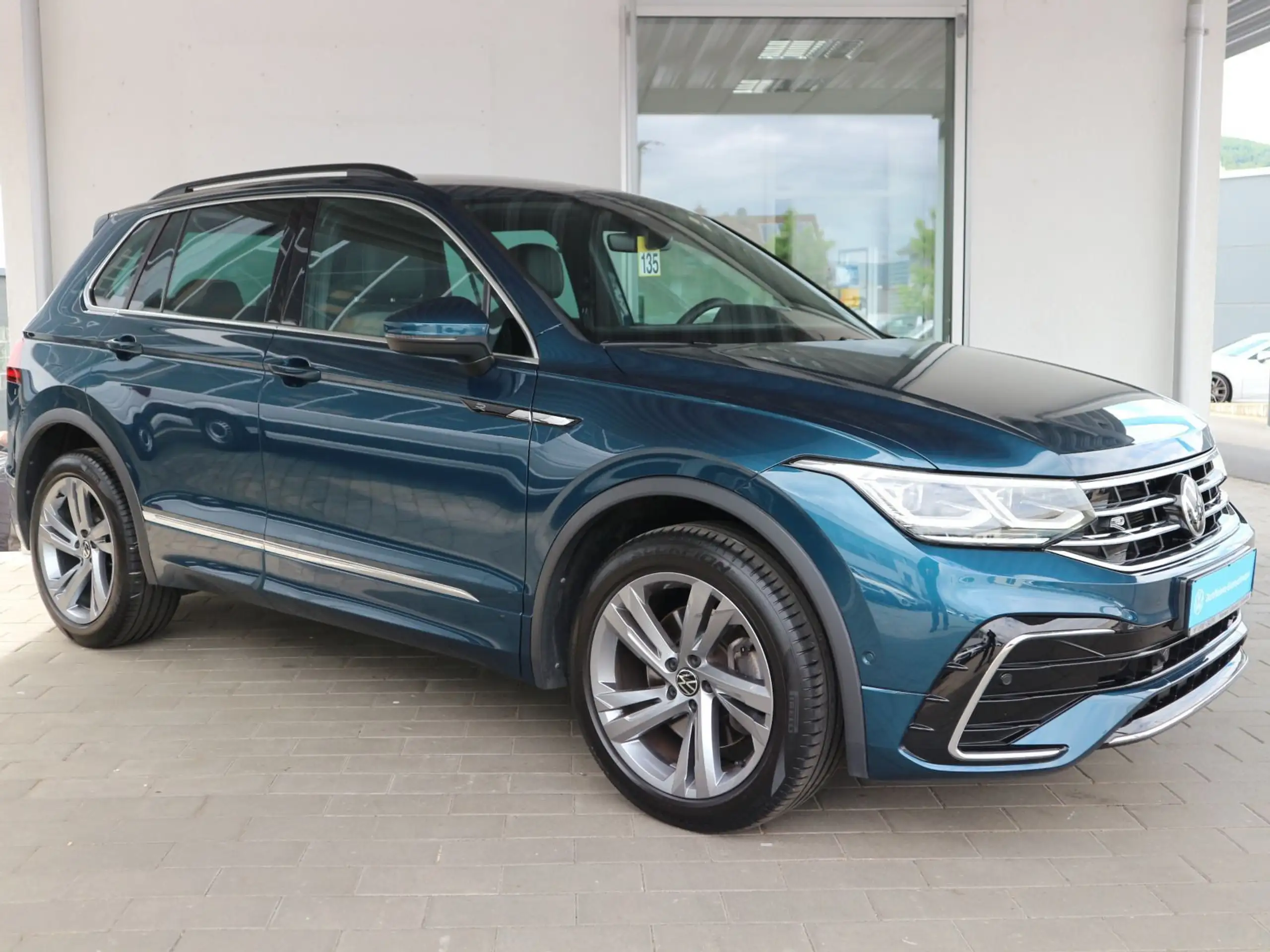 Volkswagen - Tiguan