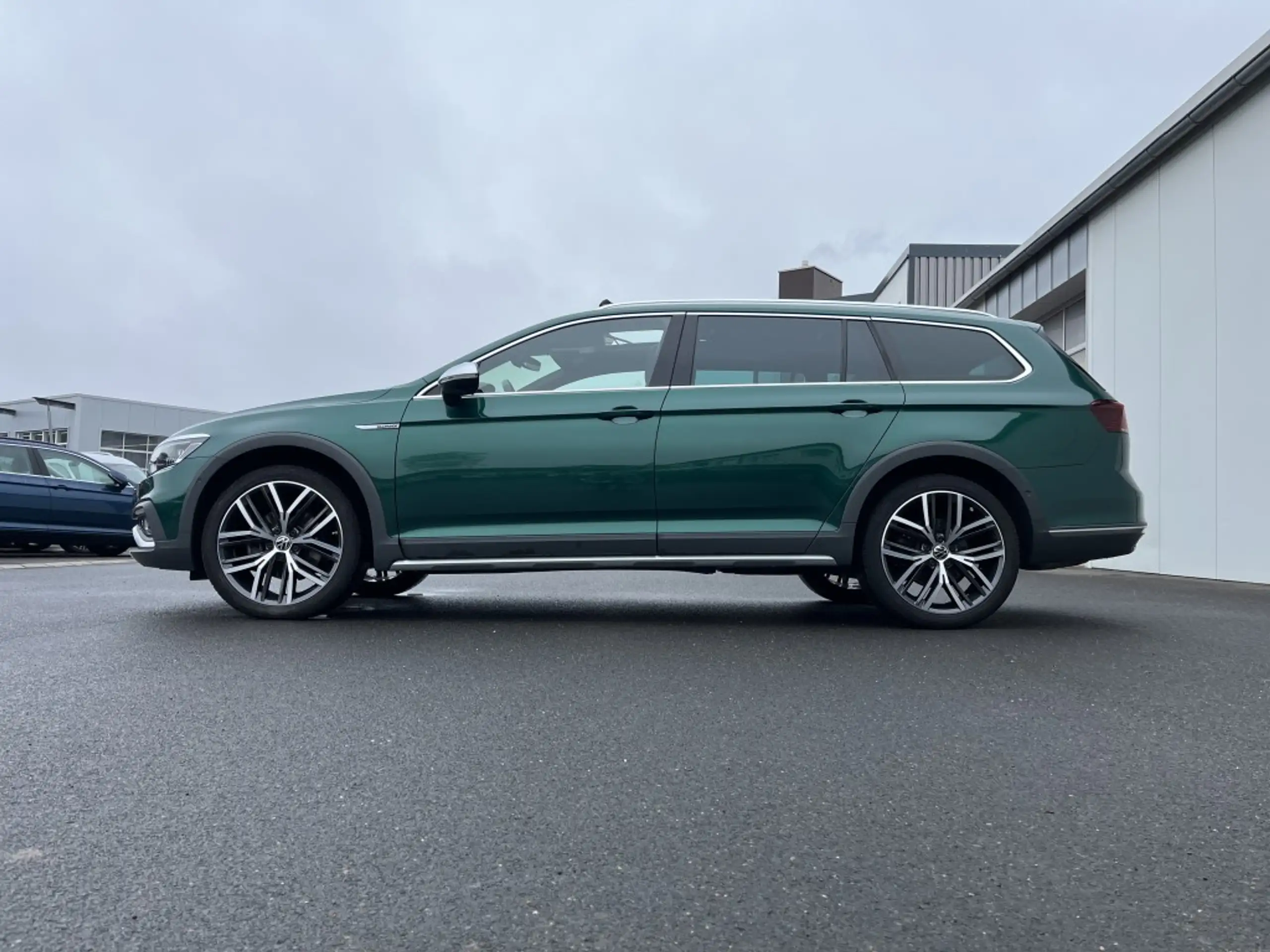 Volkswagen - Passat Alltrack