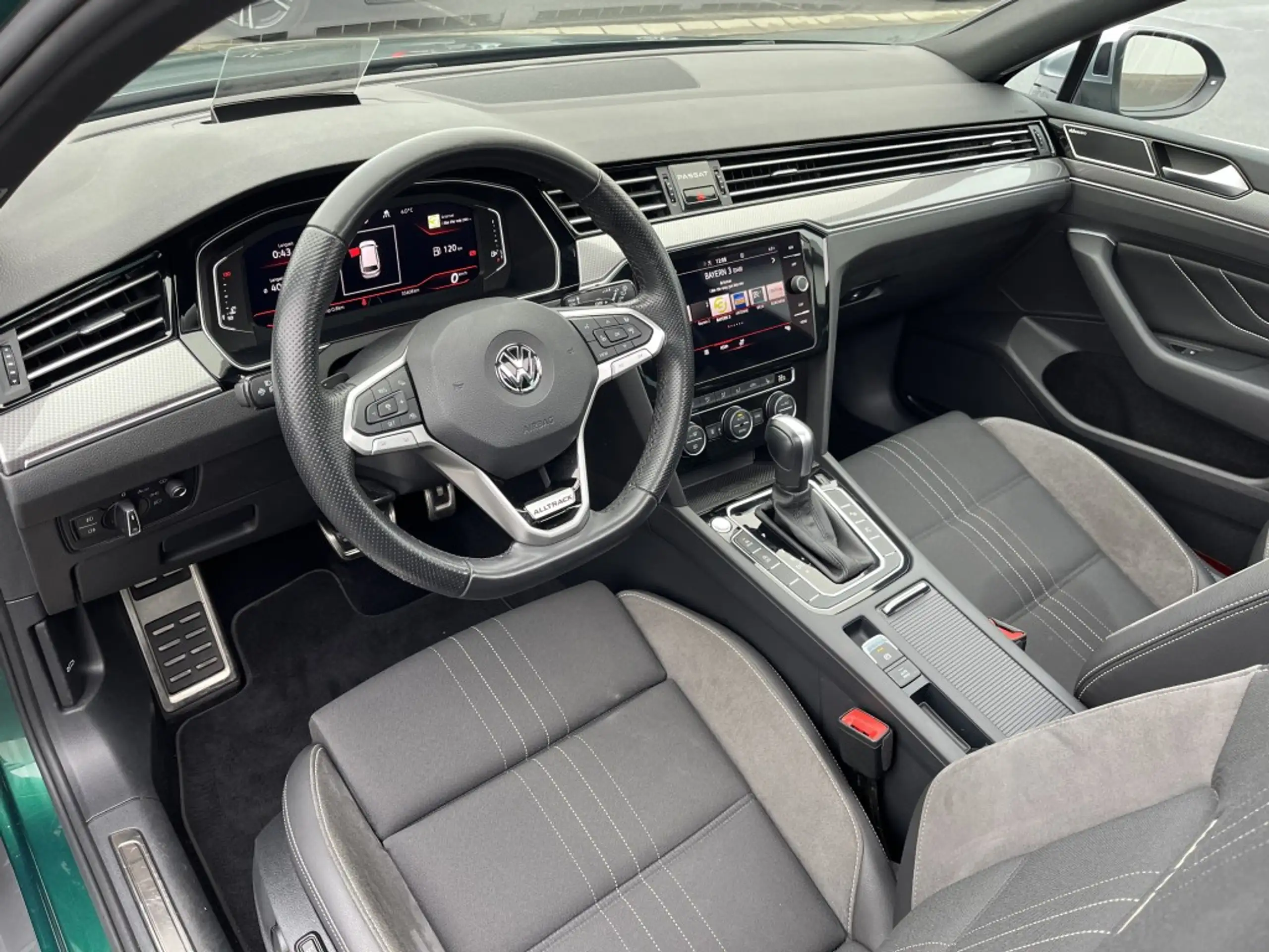 Volkswagen - Passat Alltrack