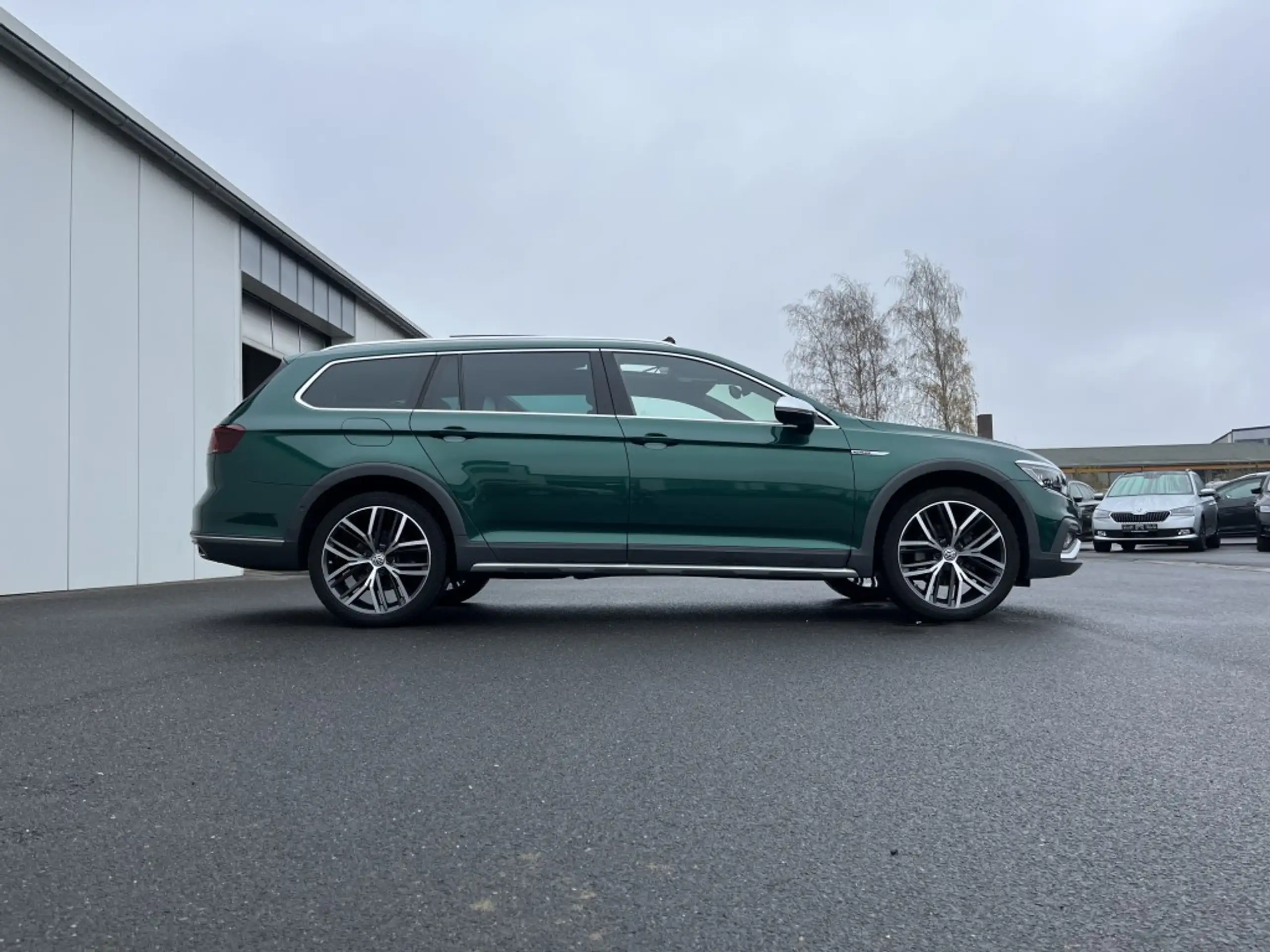 Volkswagen - Passat Alltrack