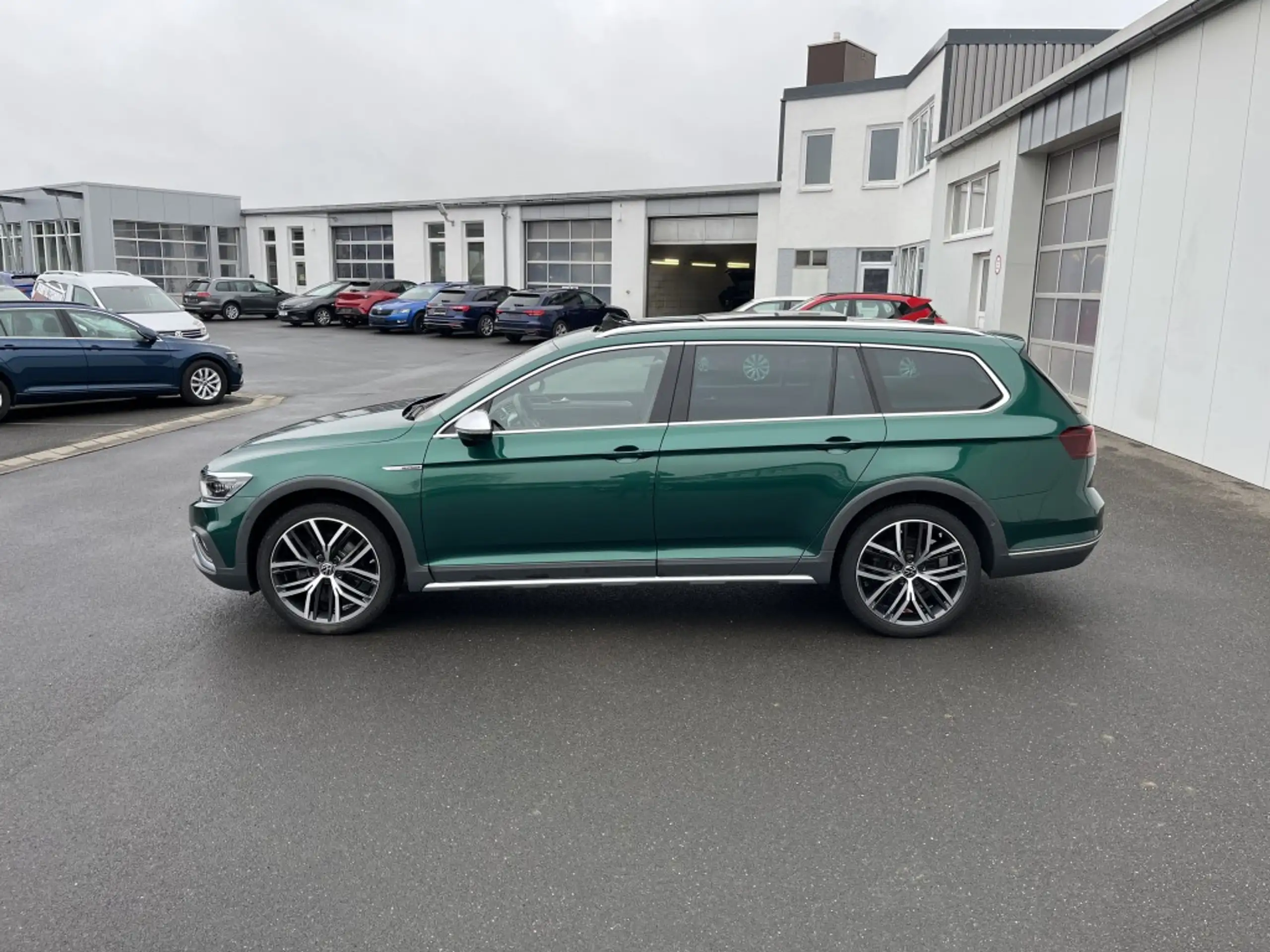 Volkswagen - Passat Alltrack