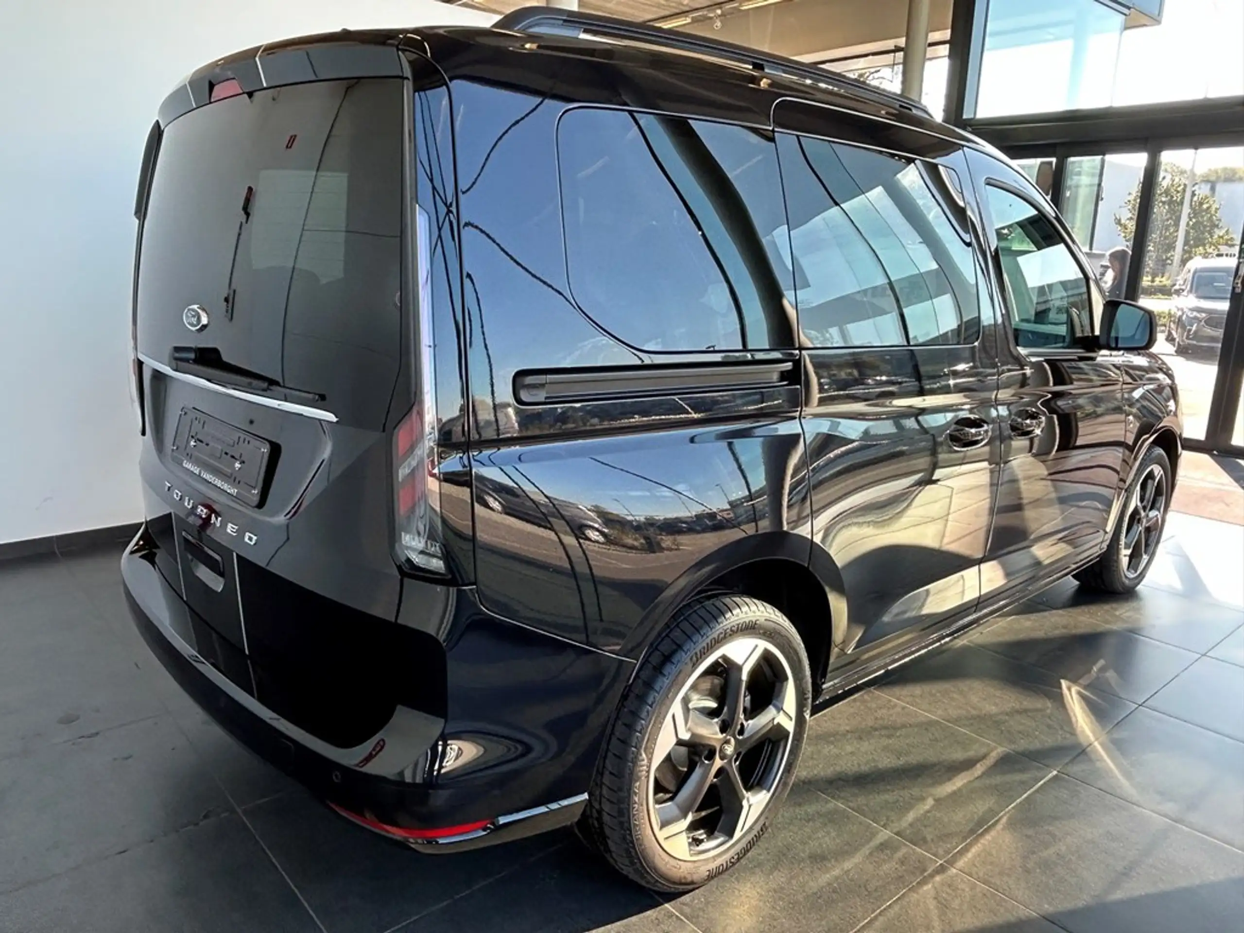 Ford - Tourneo Connect