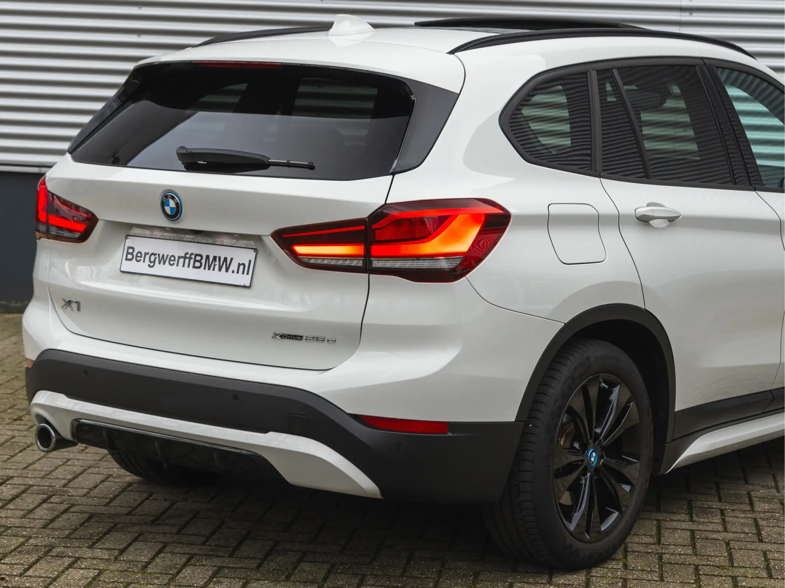 BMW - X1